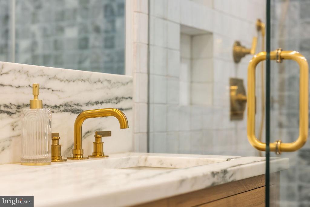 Real estate listing preview #39