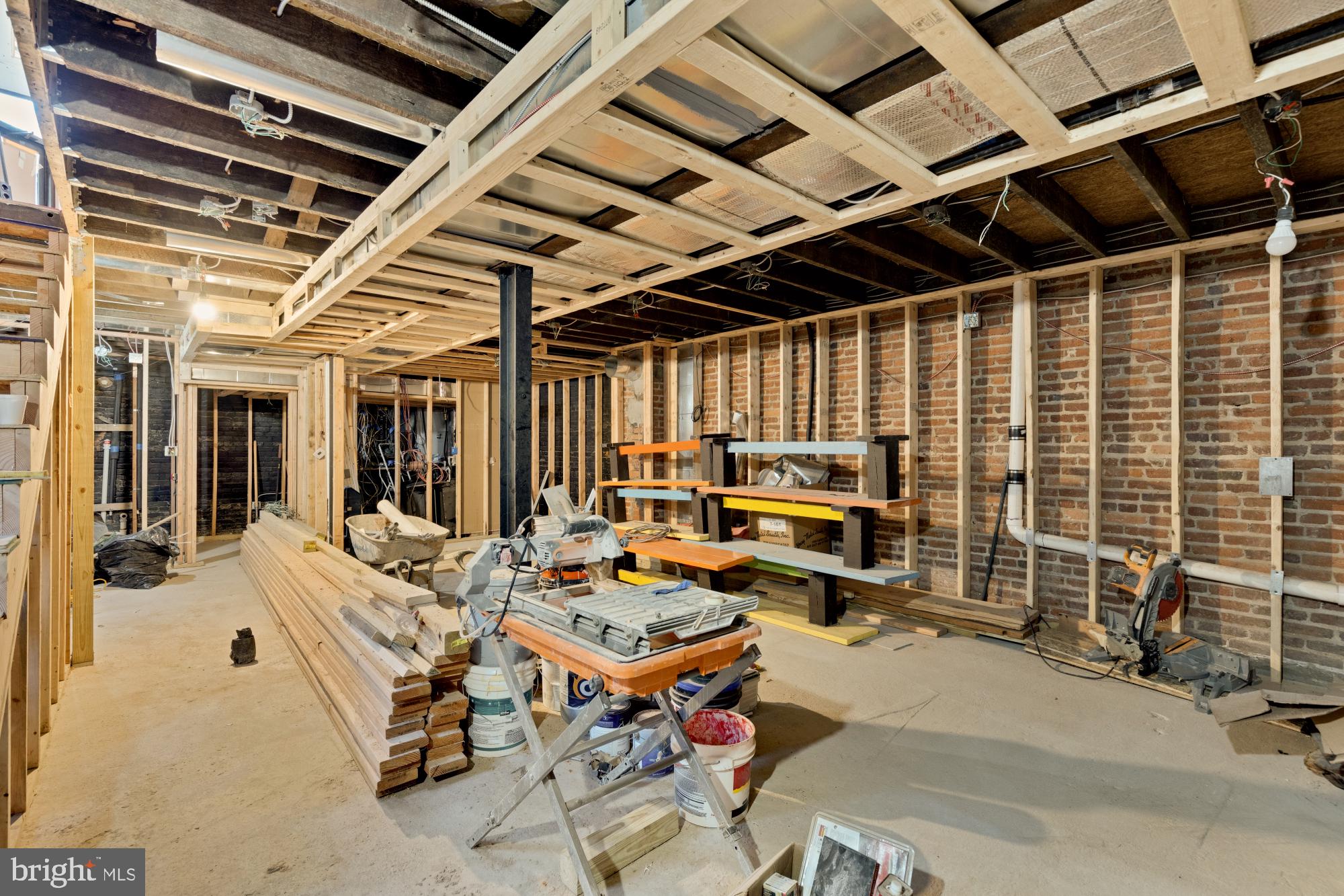 Real estate listing preview #32