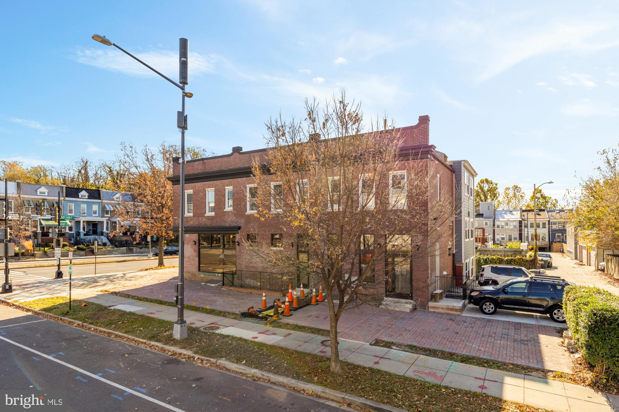 Real estate listing preview #8