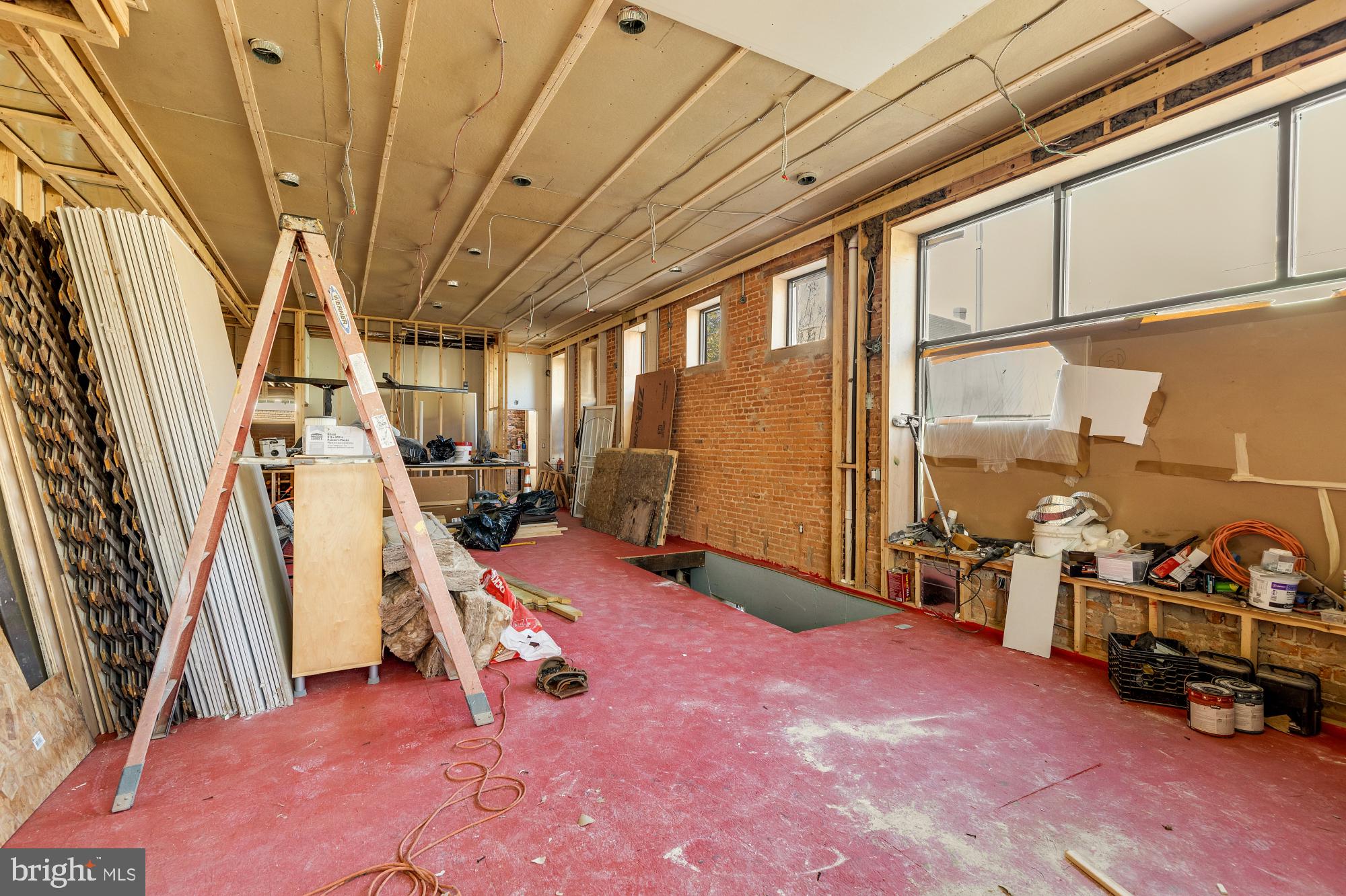 Real estate listing preview #9