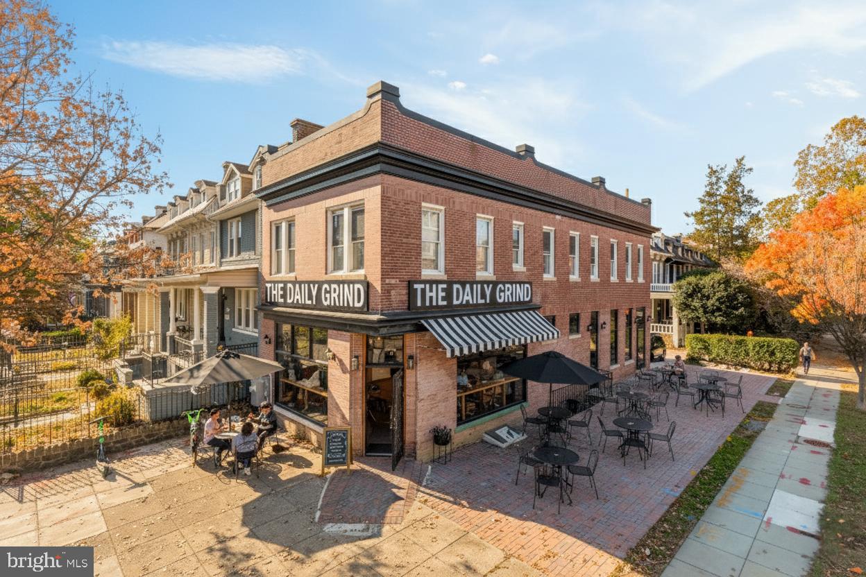 Real estate listing preview #1