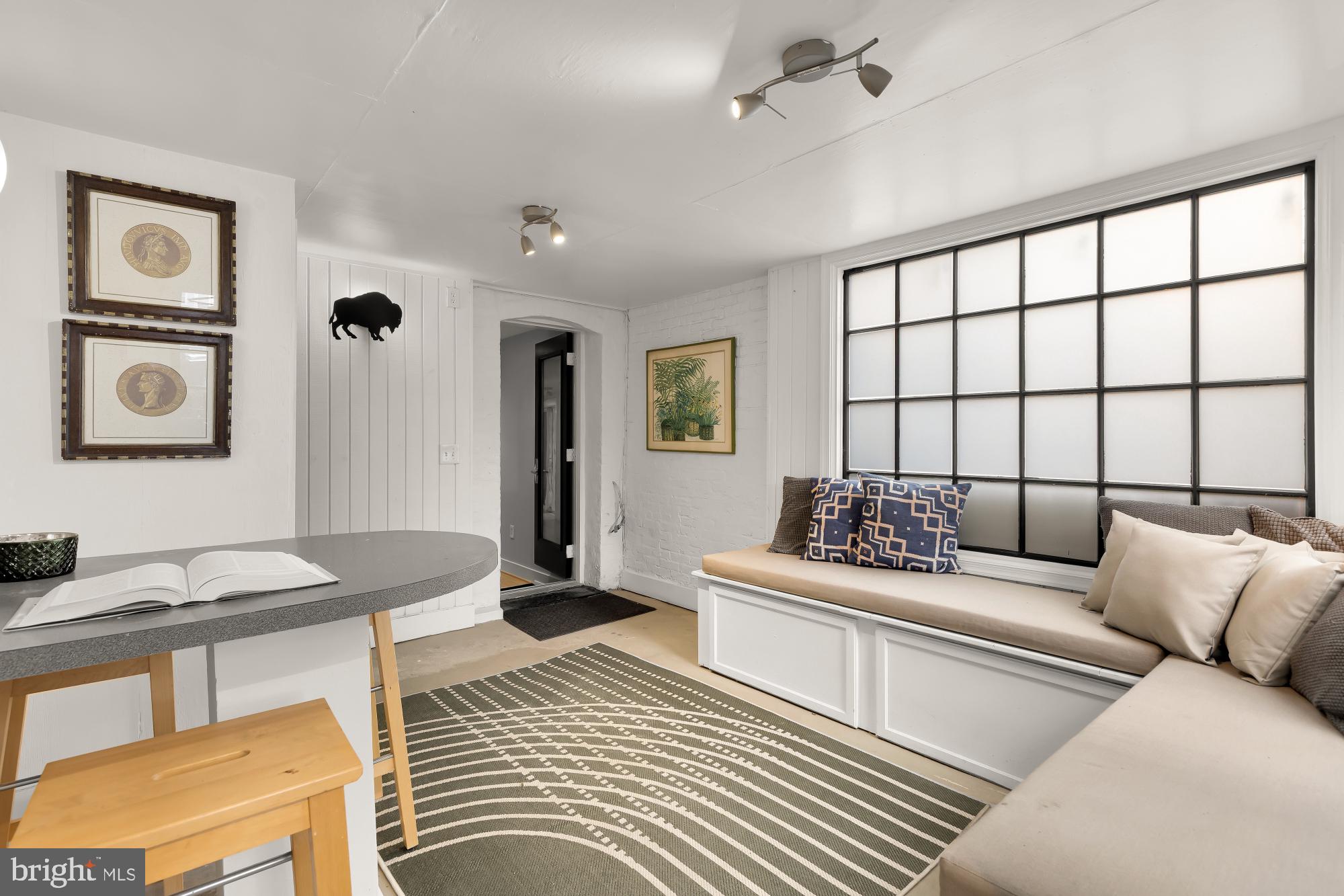 Real estate listing preview #11