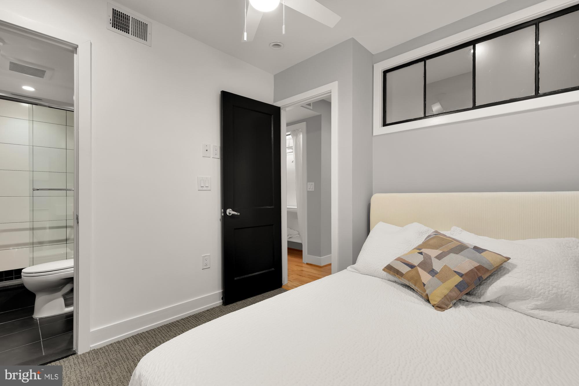 Real estate listing preview #9