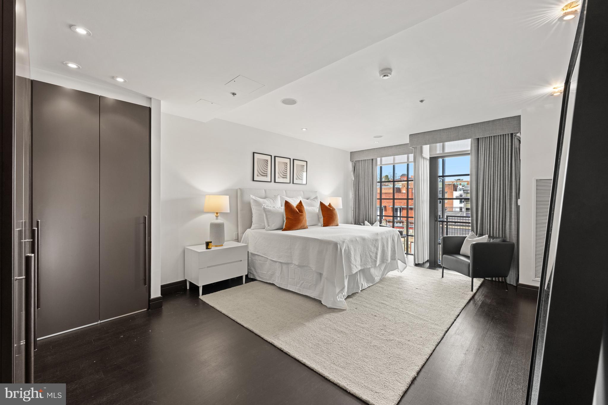 Real estate listing preview #13