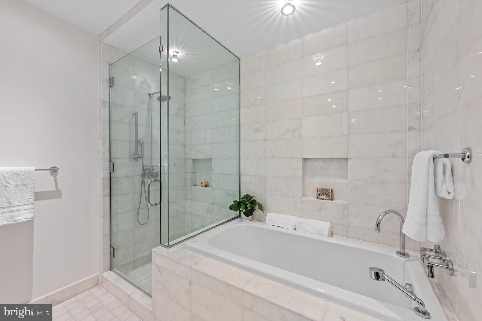 Real estate listing preview #16