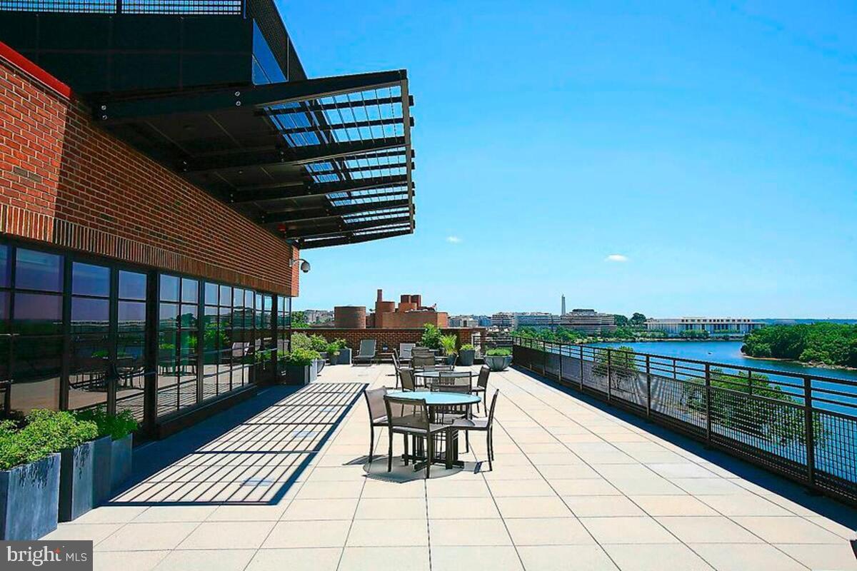 Real estate listing preview #24