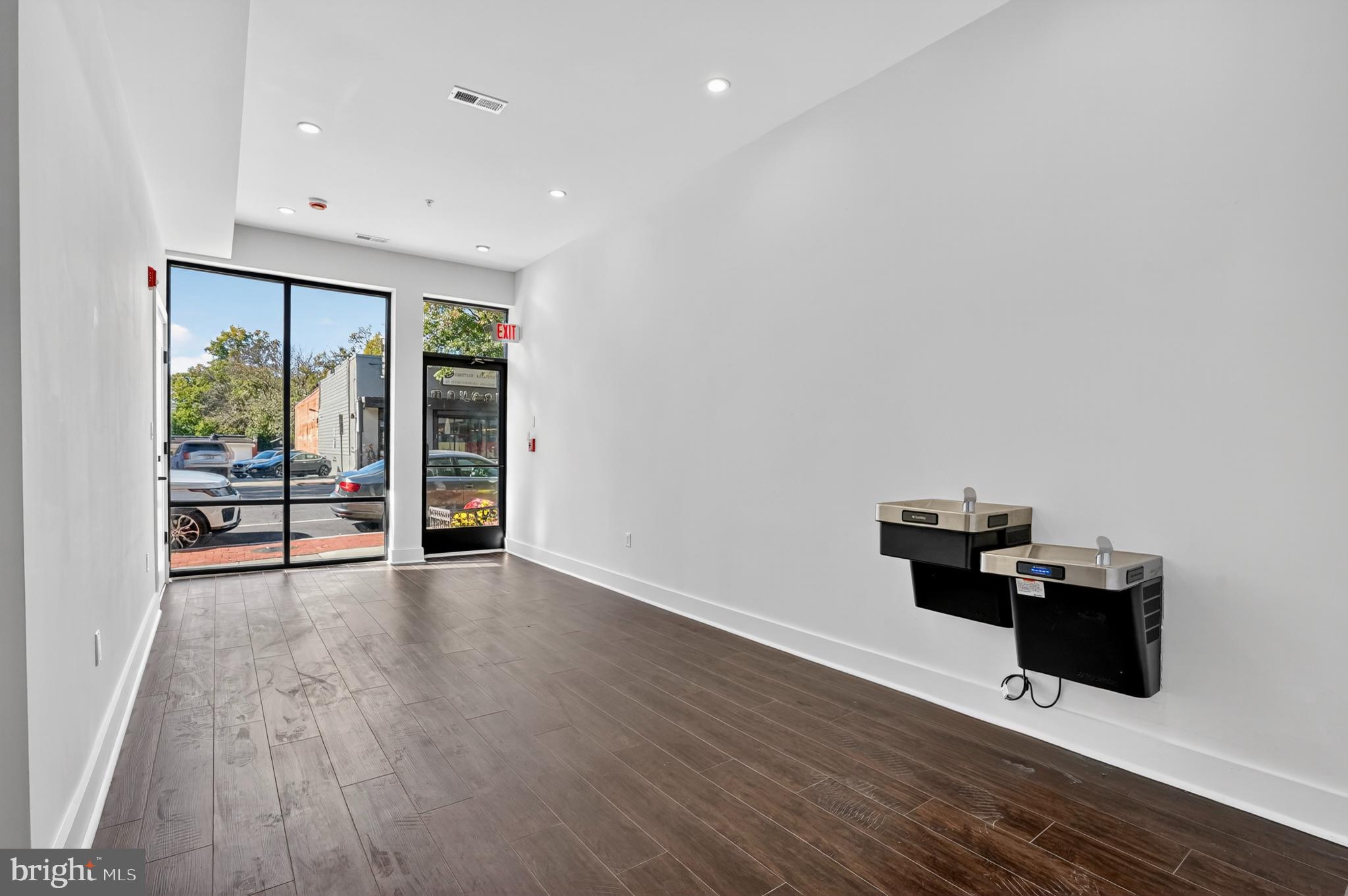 Real estate listing preview #5