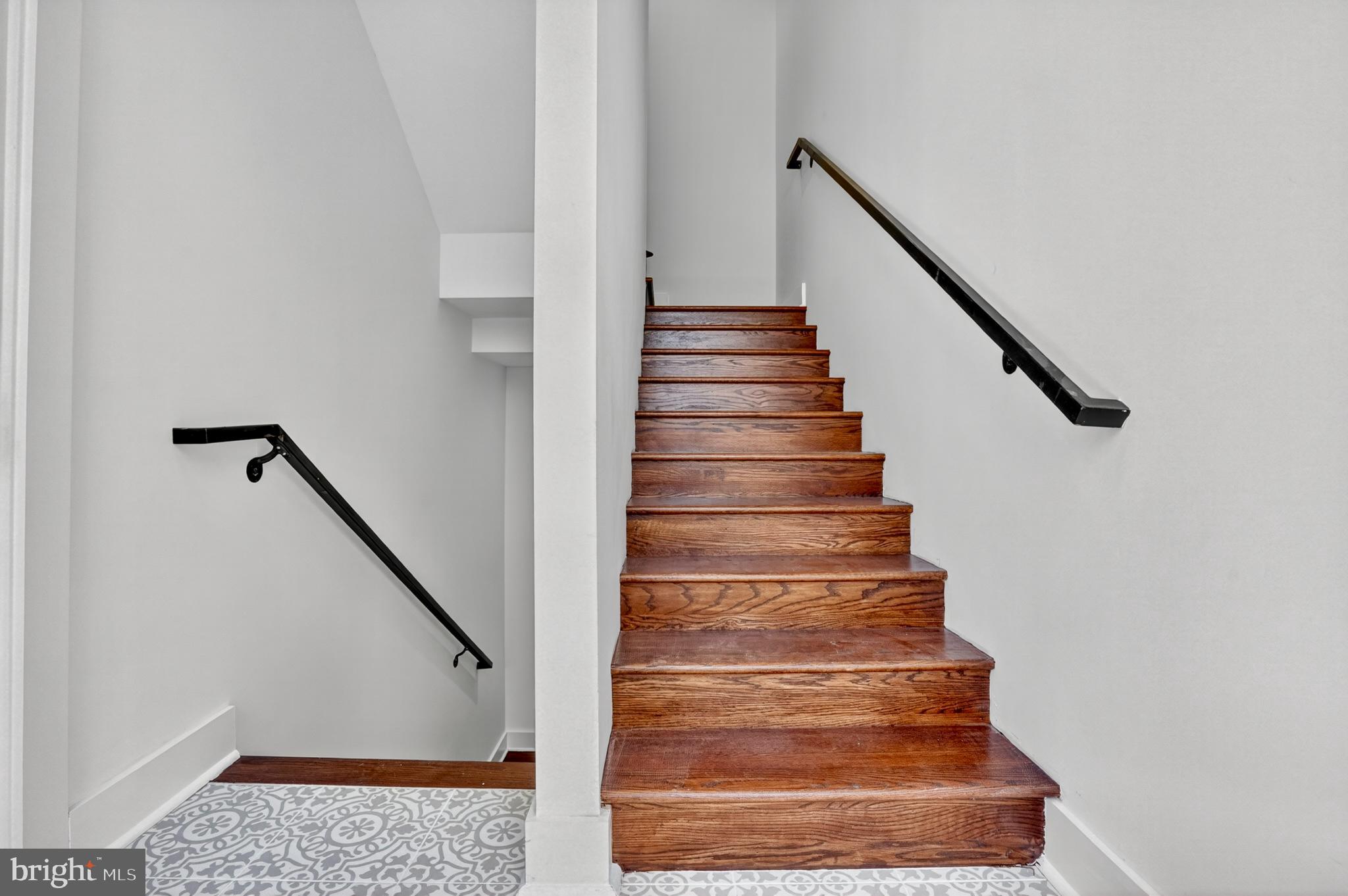 Real estate listing preview #18