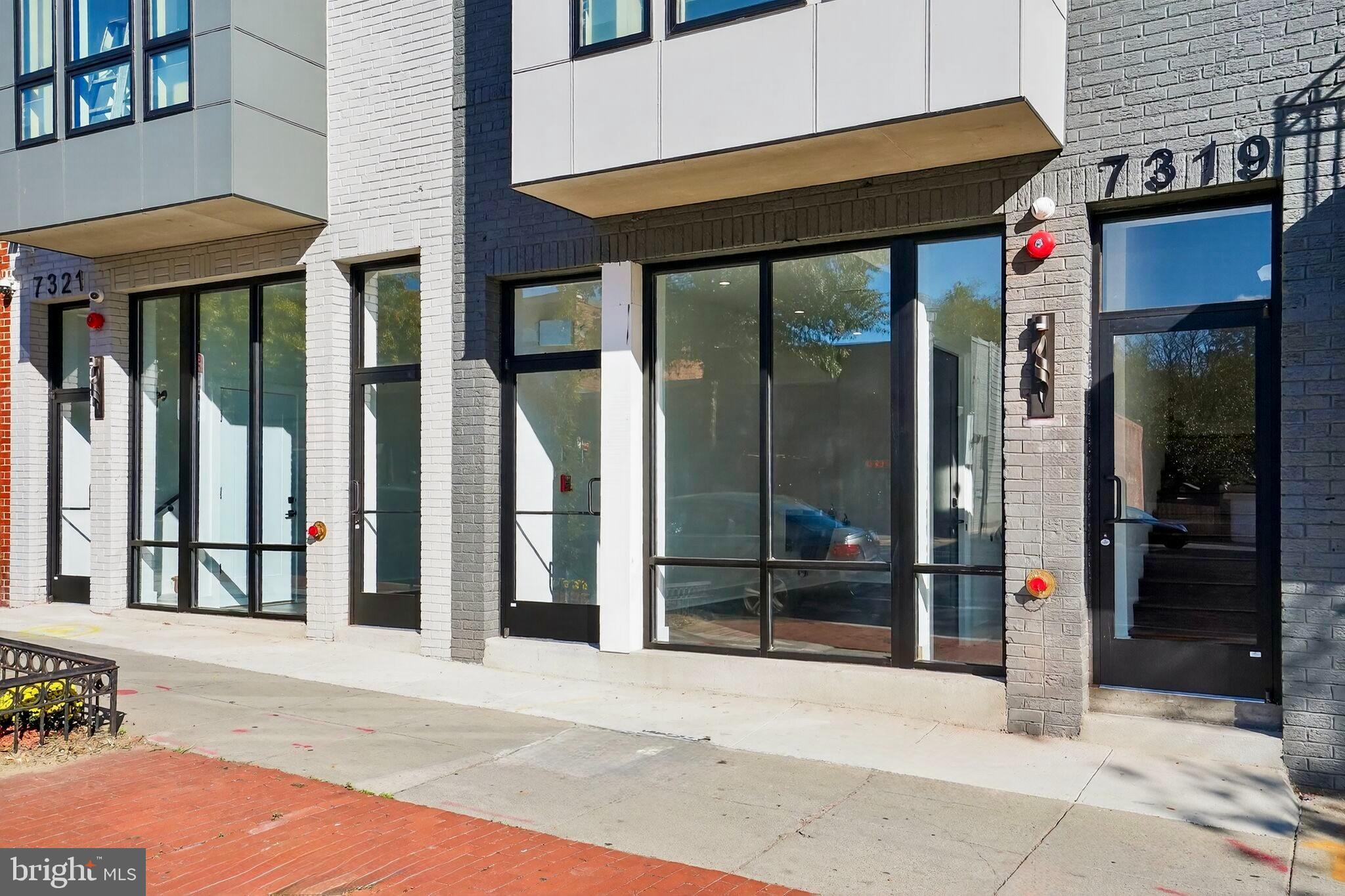 Real estate listing preview #4