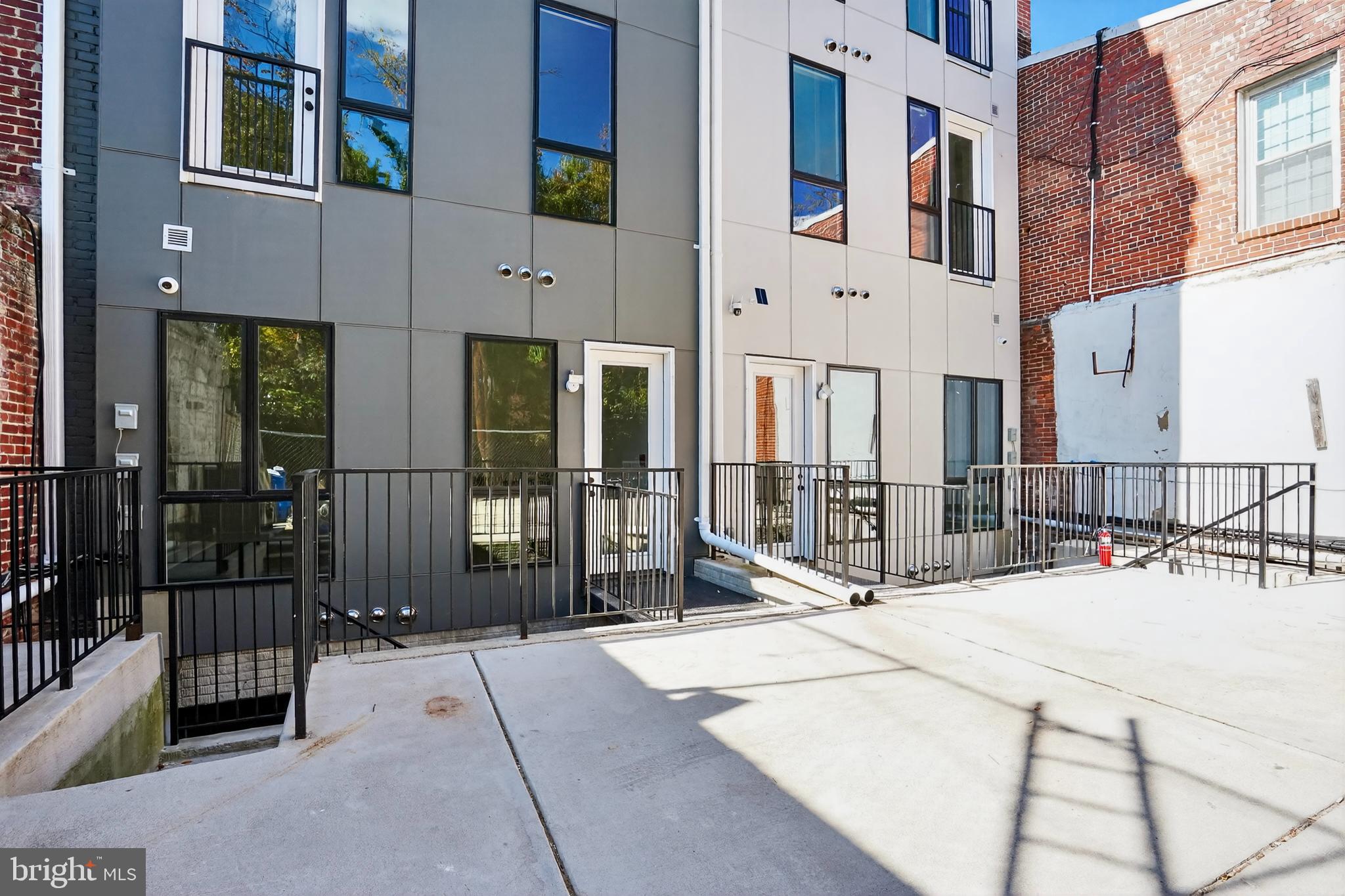 Real estate listing preview #37