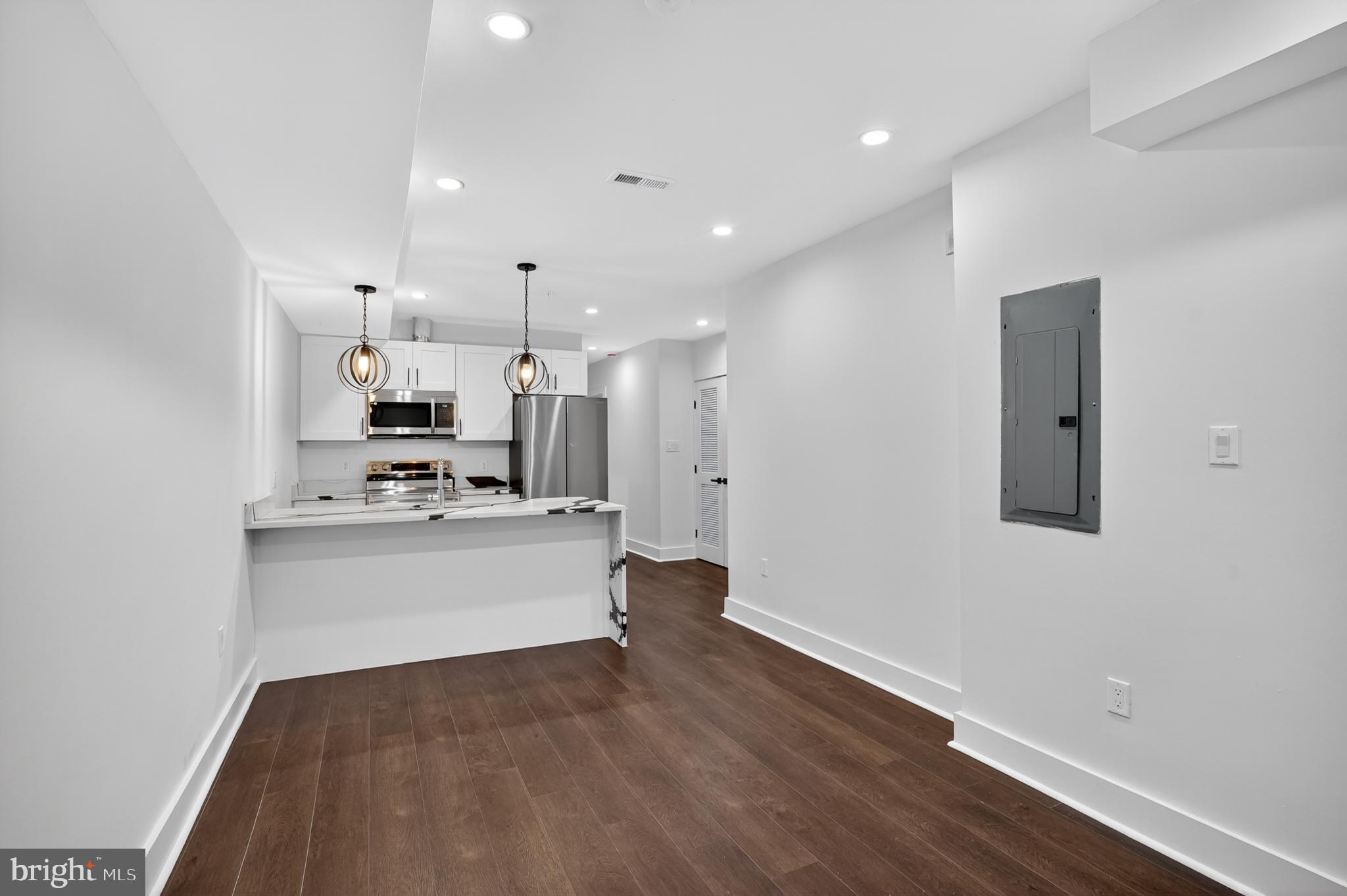 Real estate listing preview #19