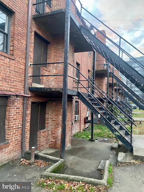 Real estate listing preview #3