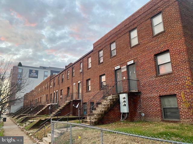 Real estate listing preview #1