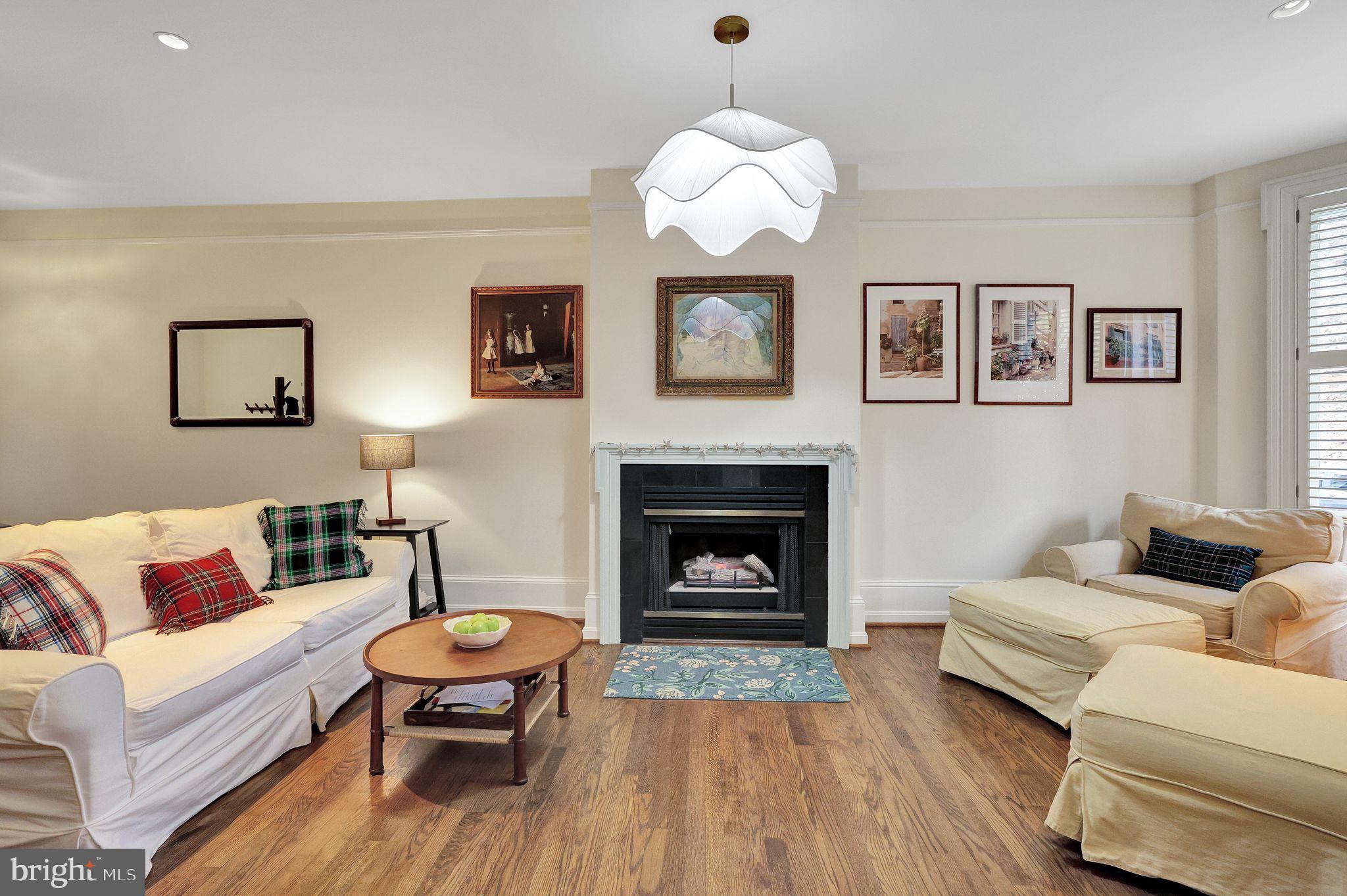 Real estate listing preview #4