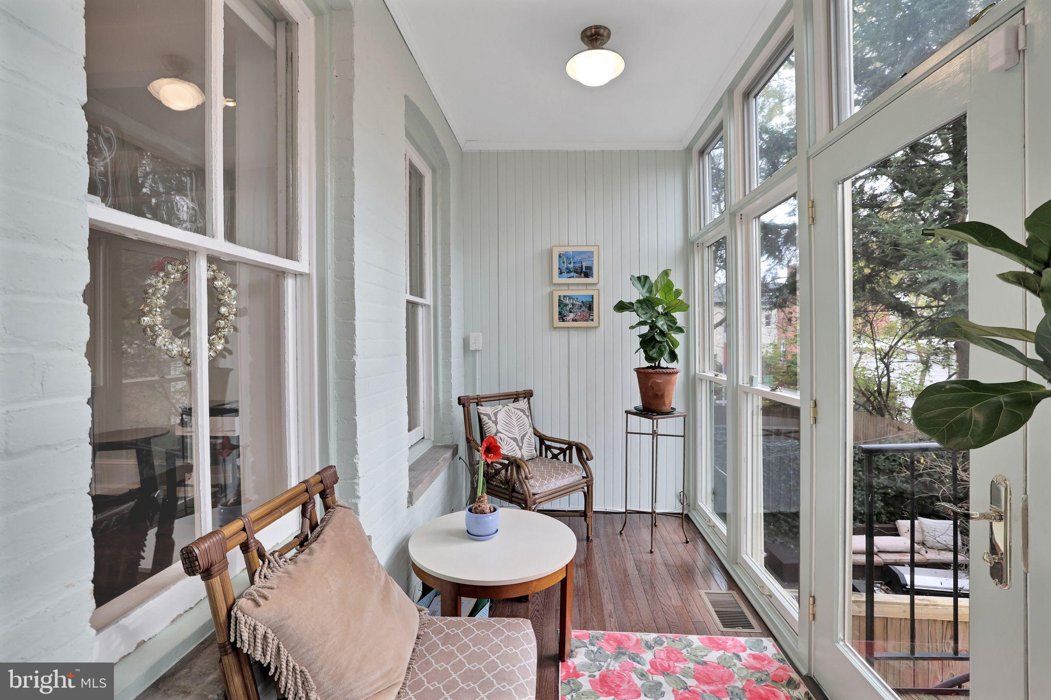 Real estate listing preview #8