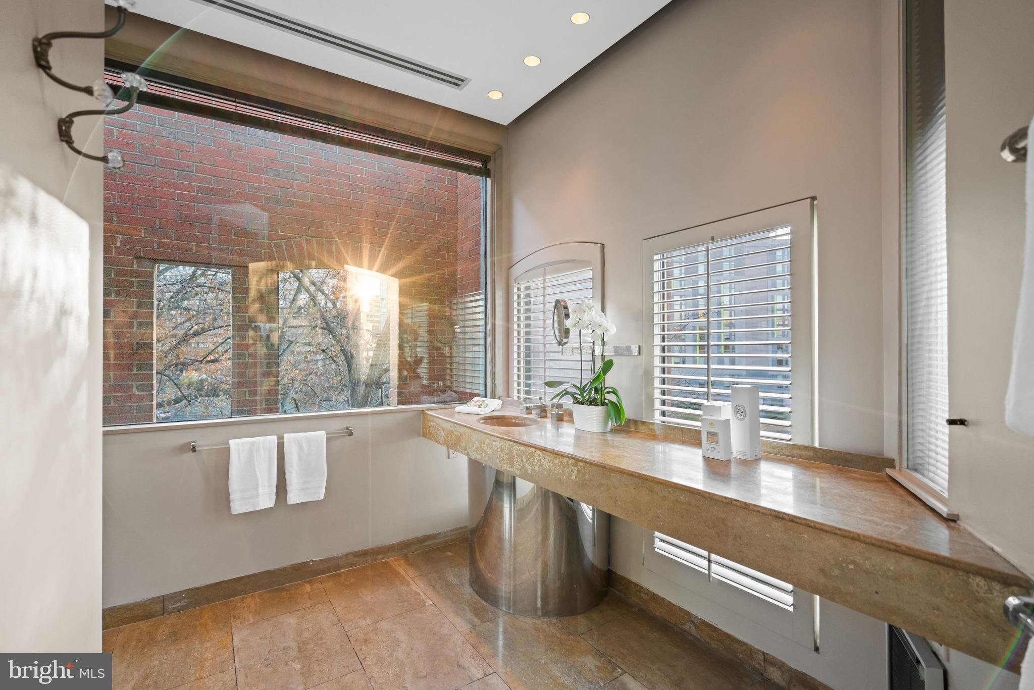 Real estate listing preview #30