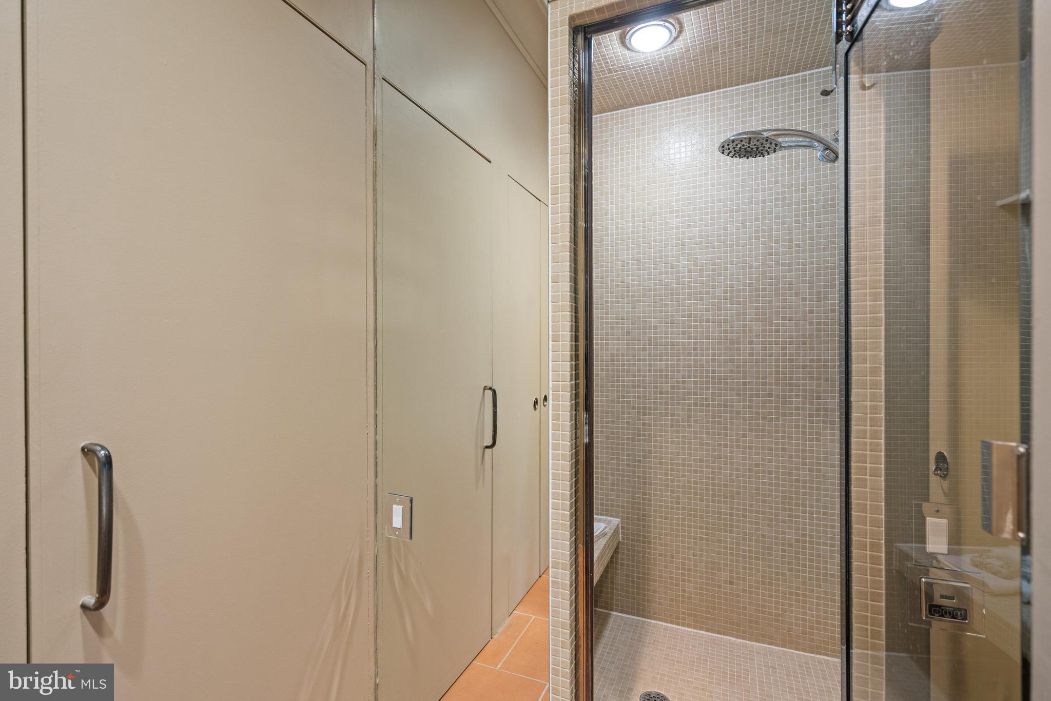 Real estate listing preview #9