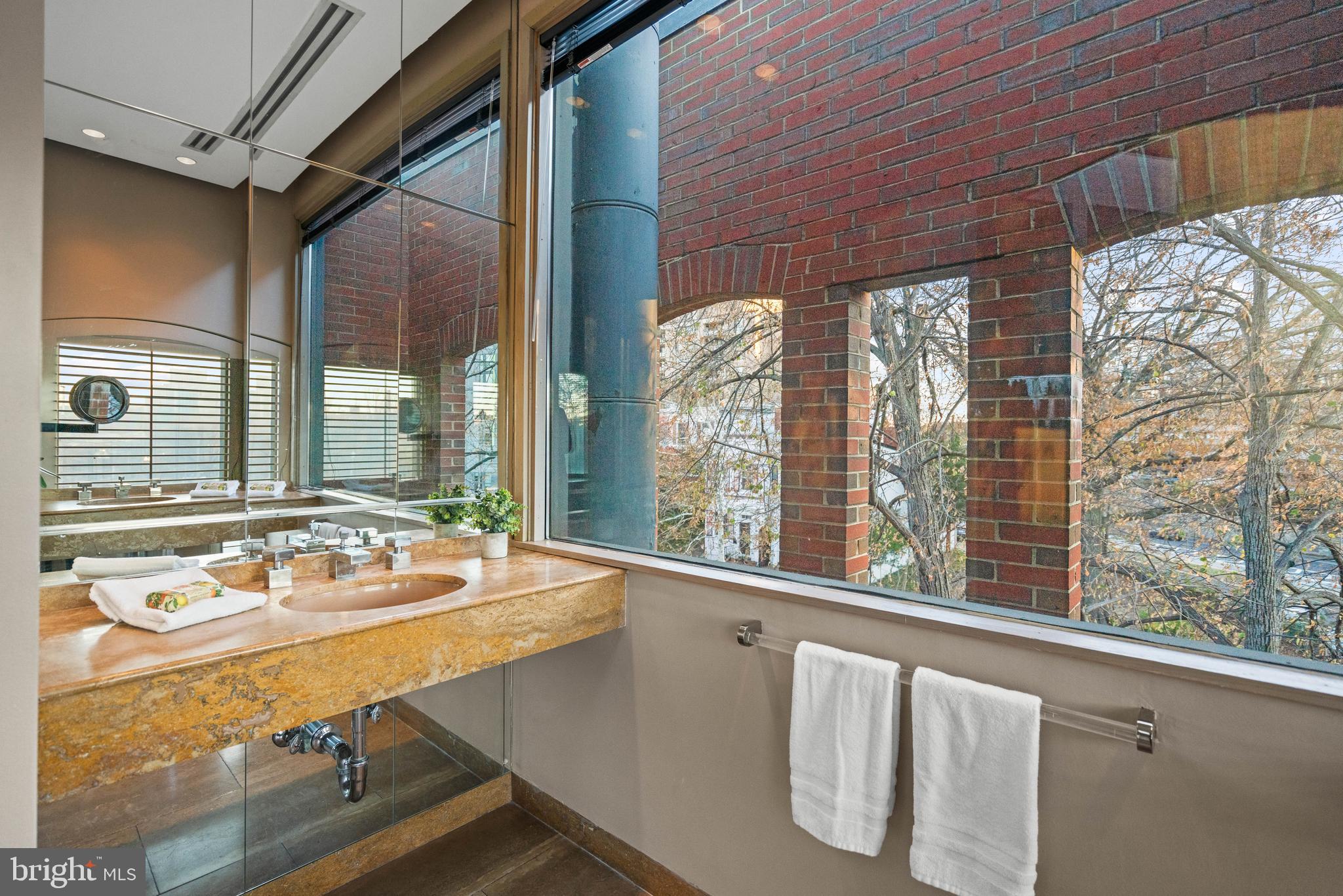 Real estate listing preview #31