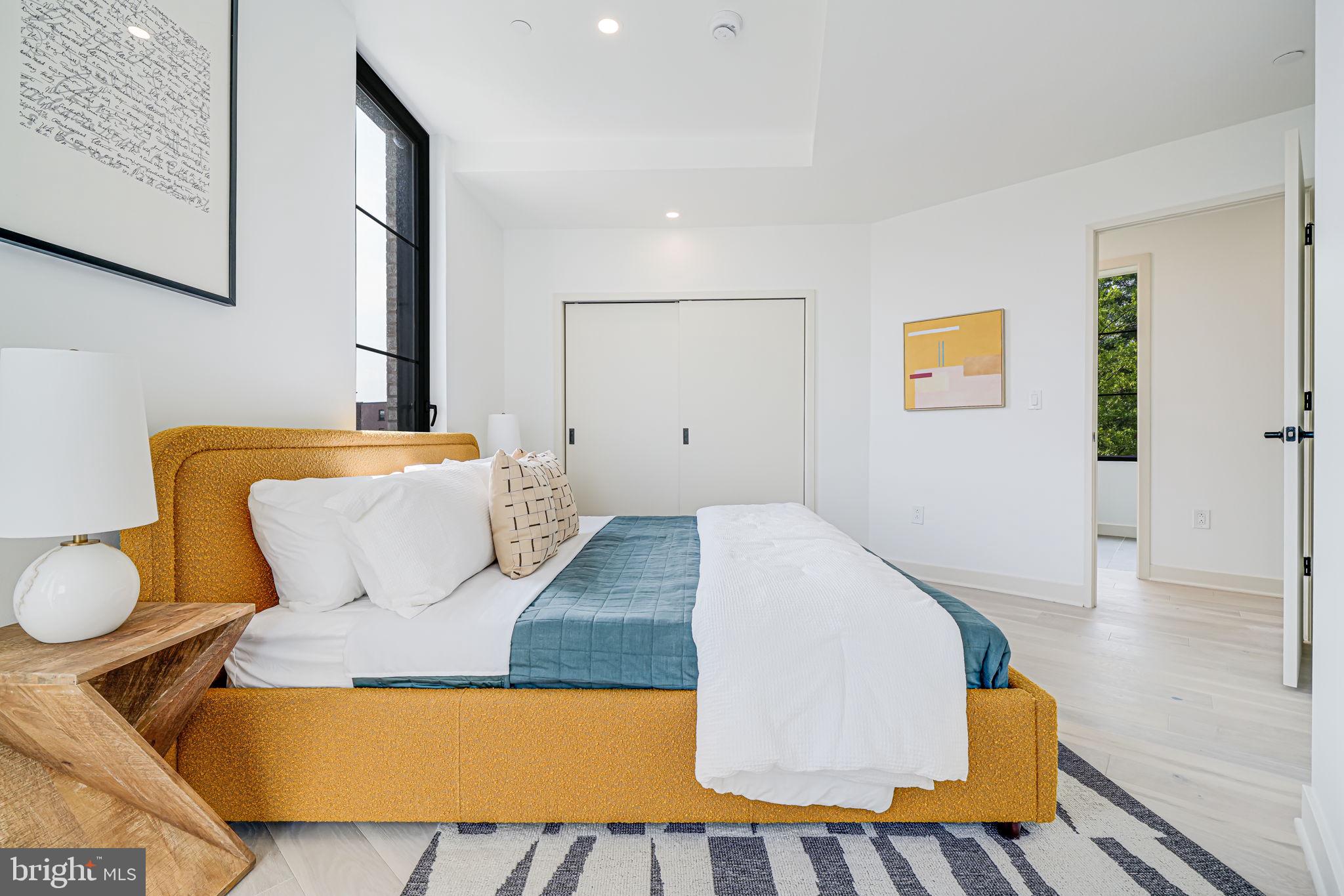 Real estate listing preview #11