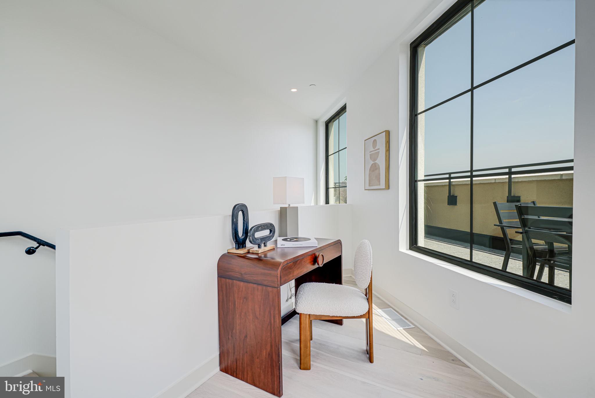 Real estate listing preview #18