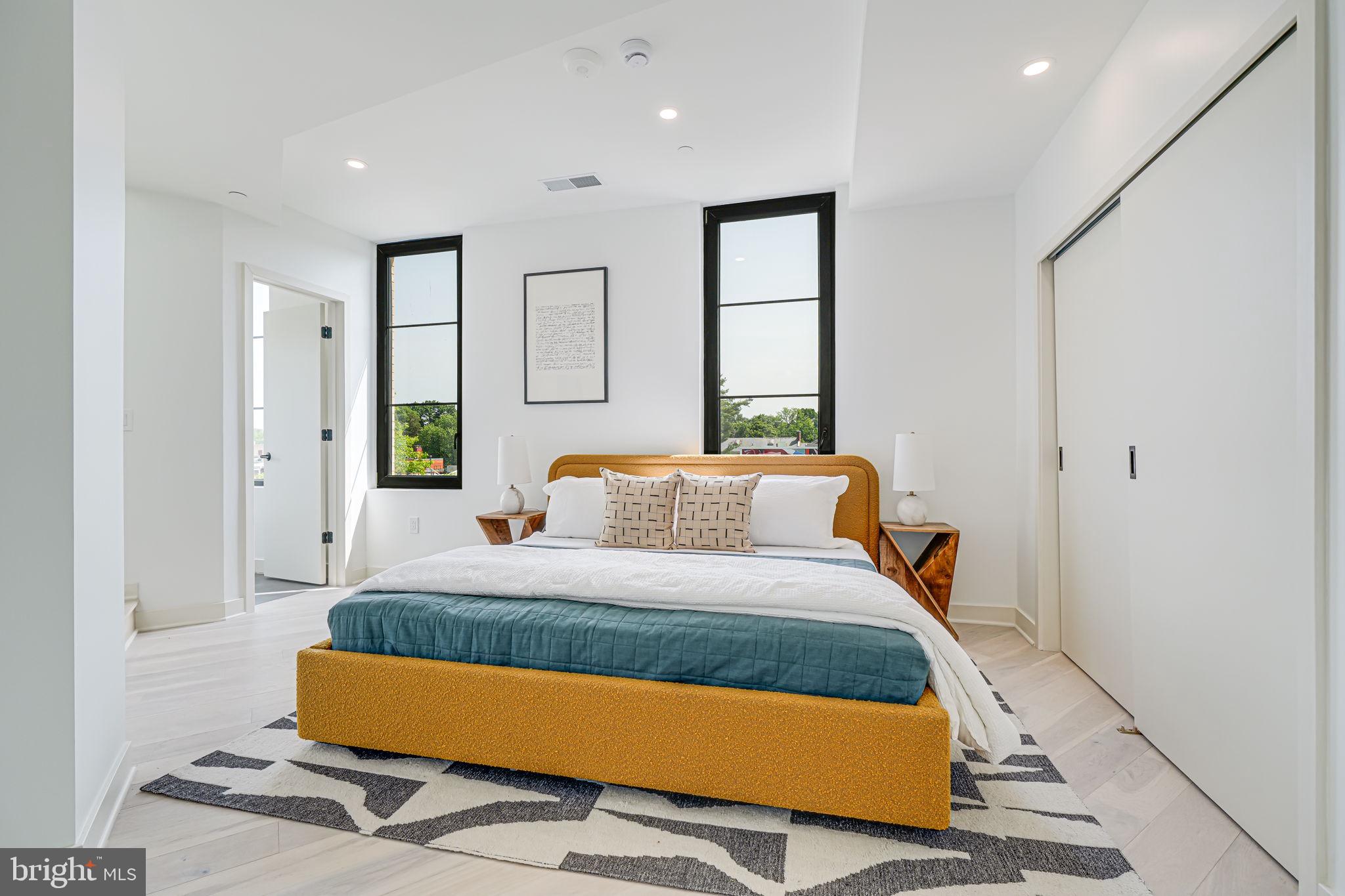 Real estate listing preview #10