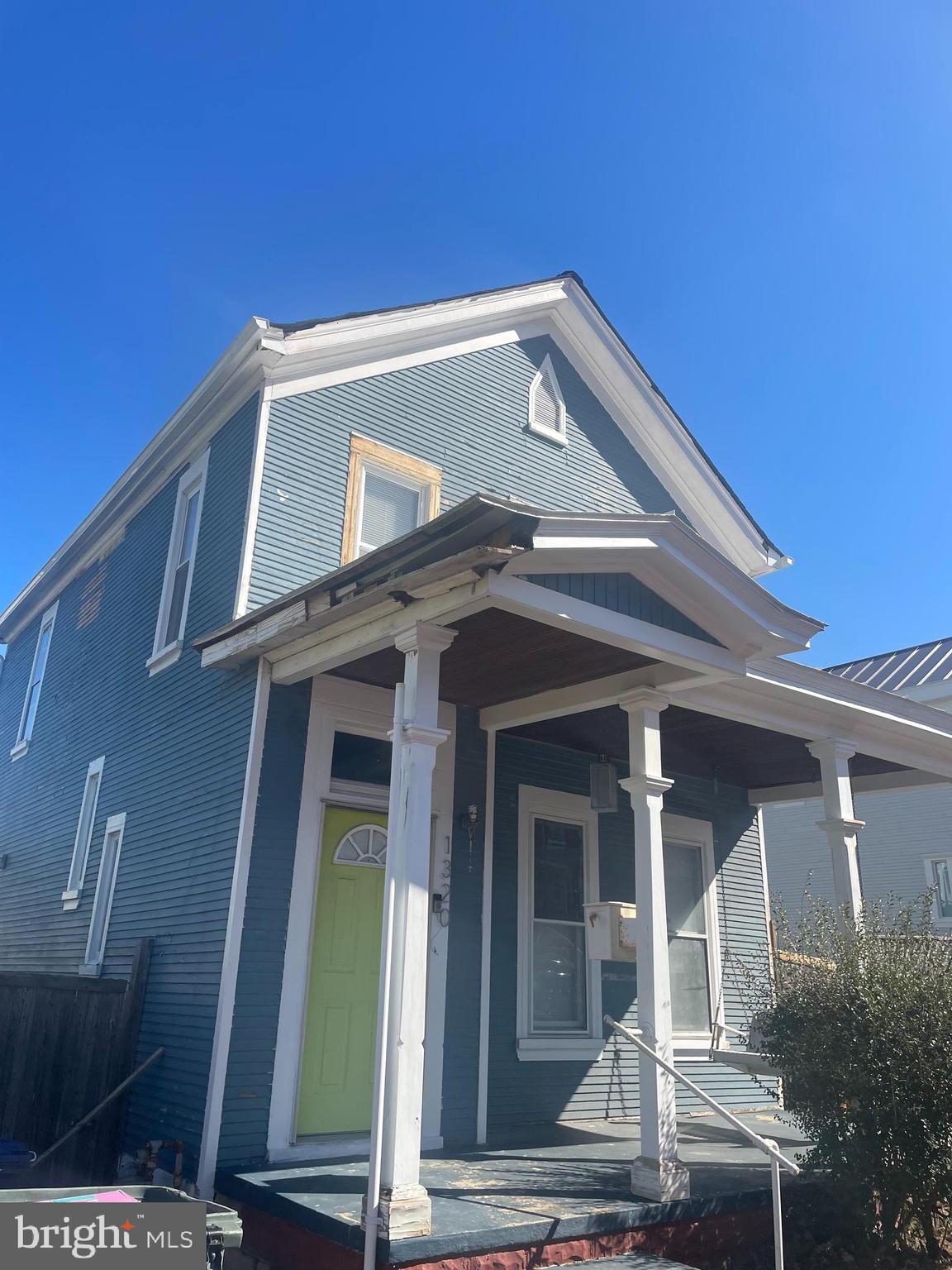 Real estate listing preview #1