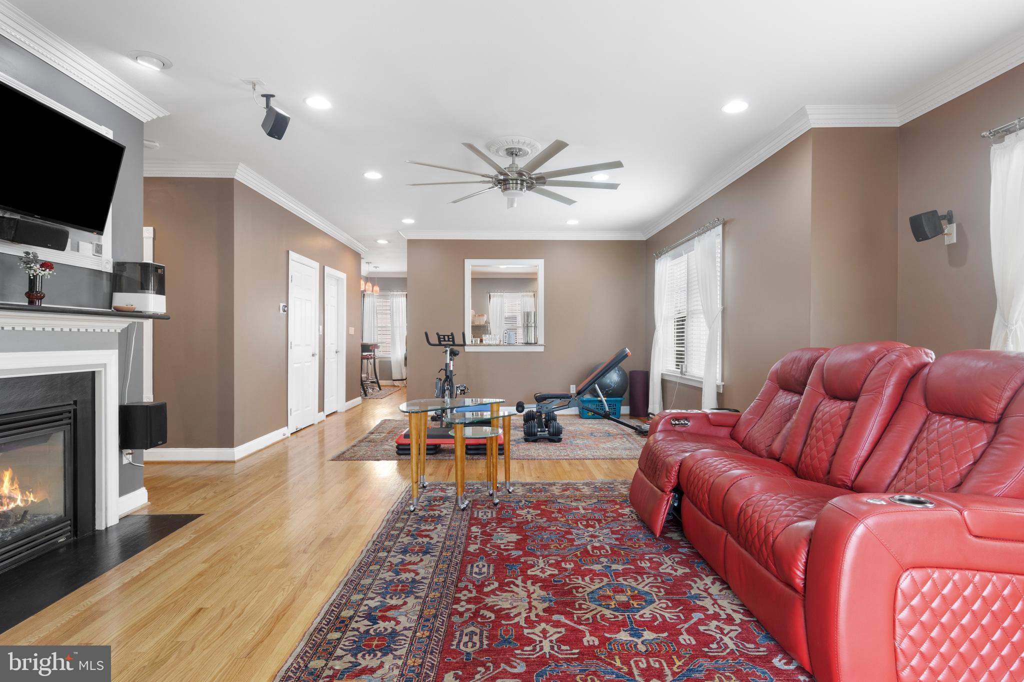 Real estate listing preview #23