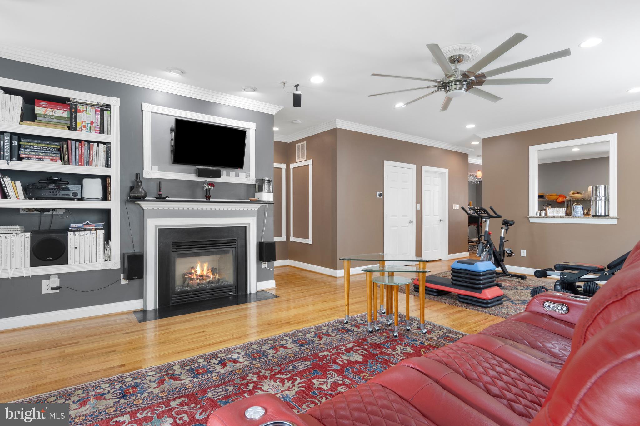 Real estate listing preview #24