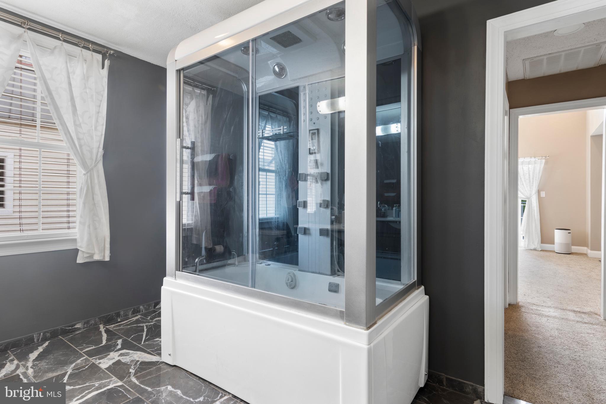 Real estate listing preview #48