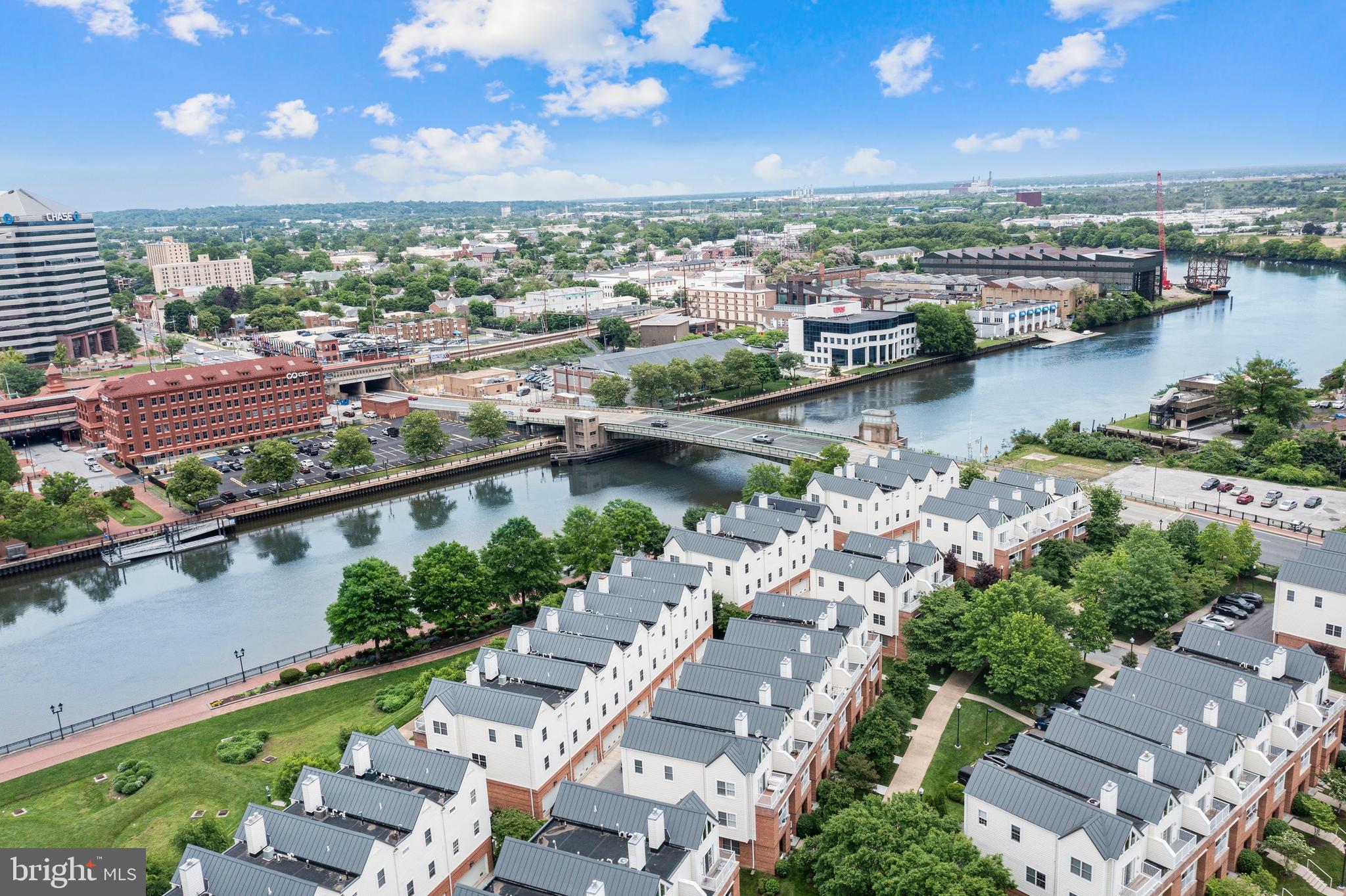 Real estate listing preview #7