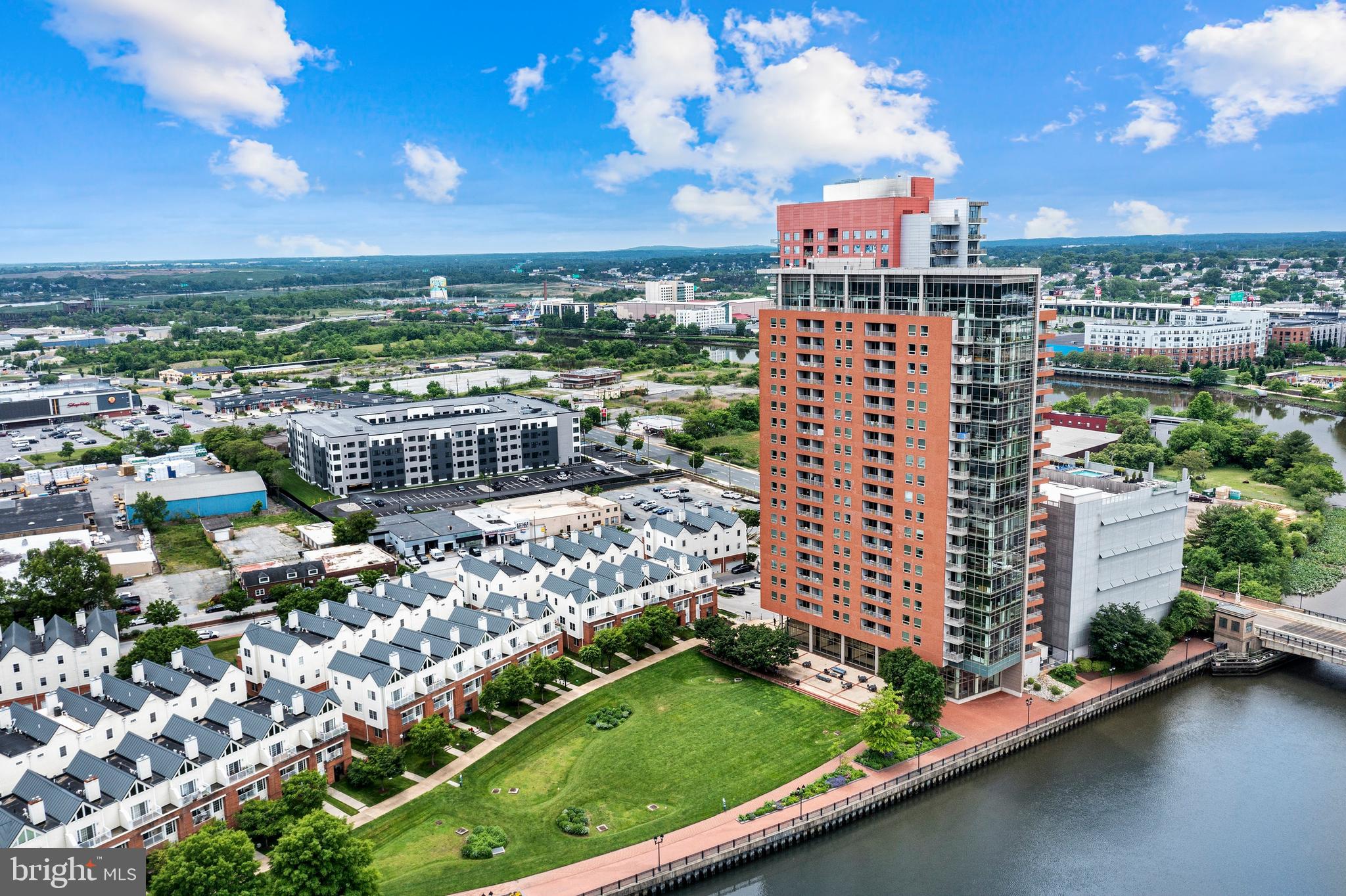 Real estate listing preview #11