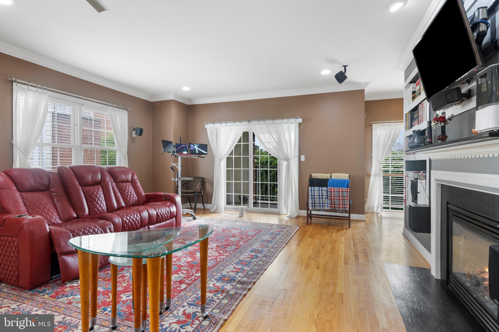 Real estate listing preview #22