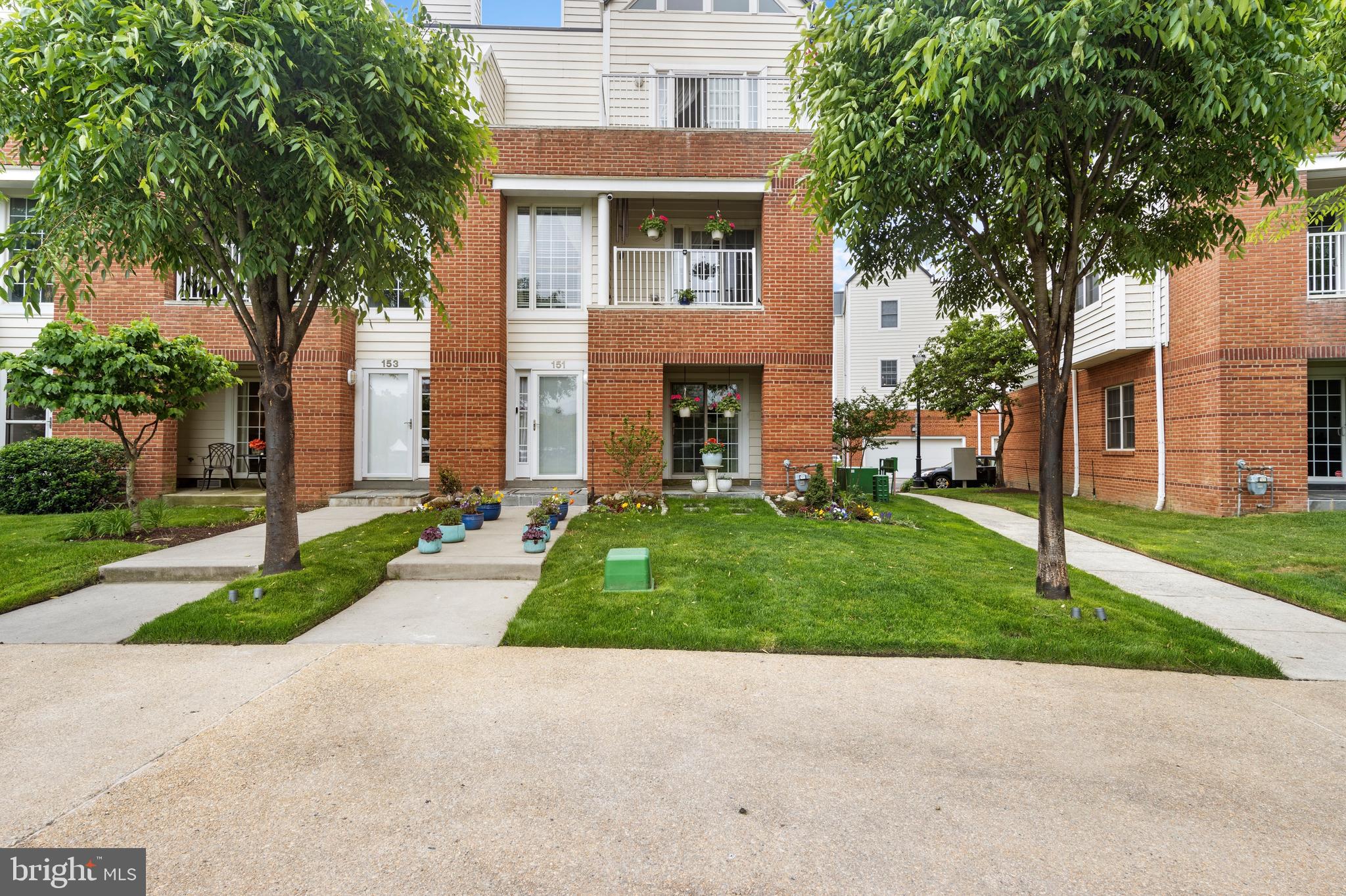 Real estate listing preview #1