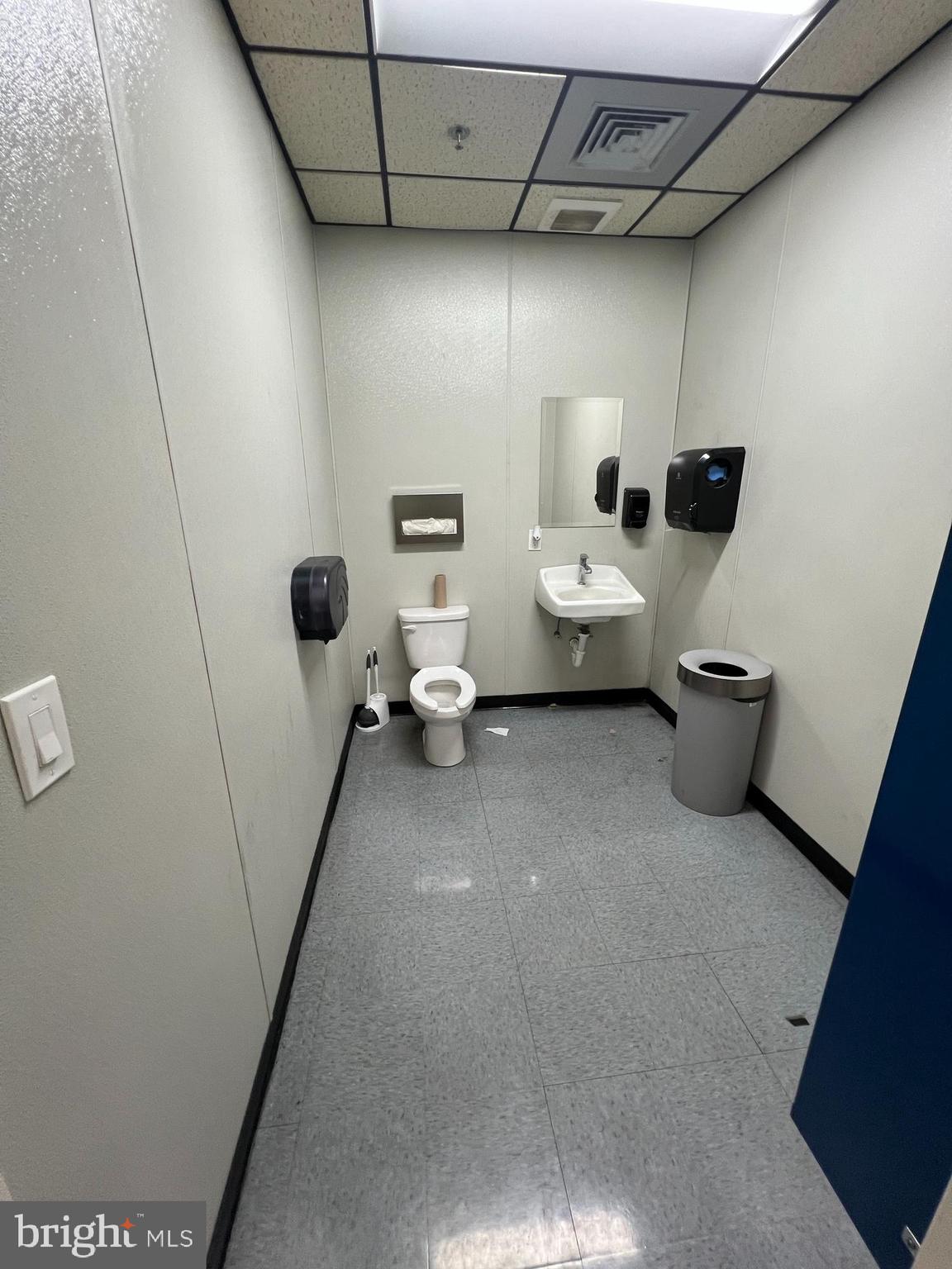 Real estate listing preview #25