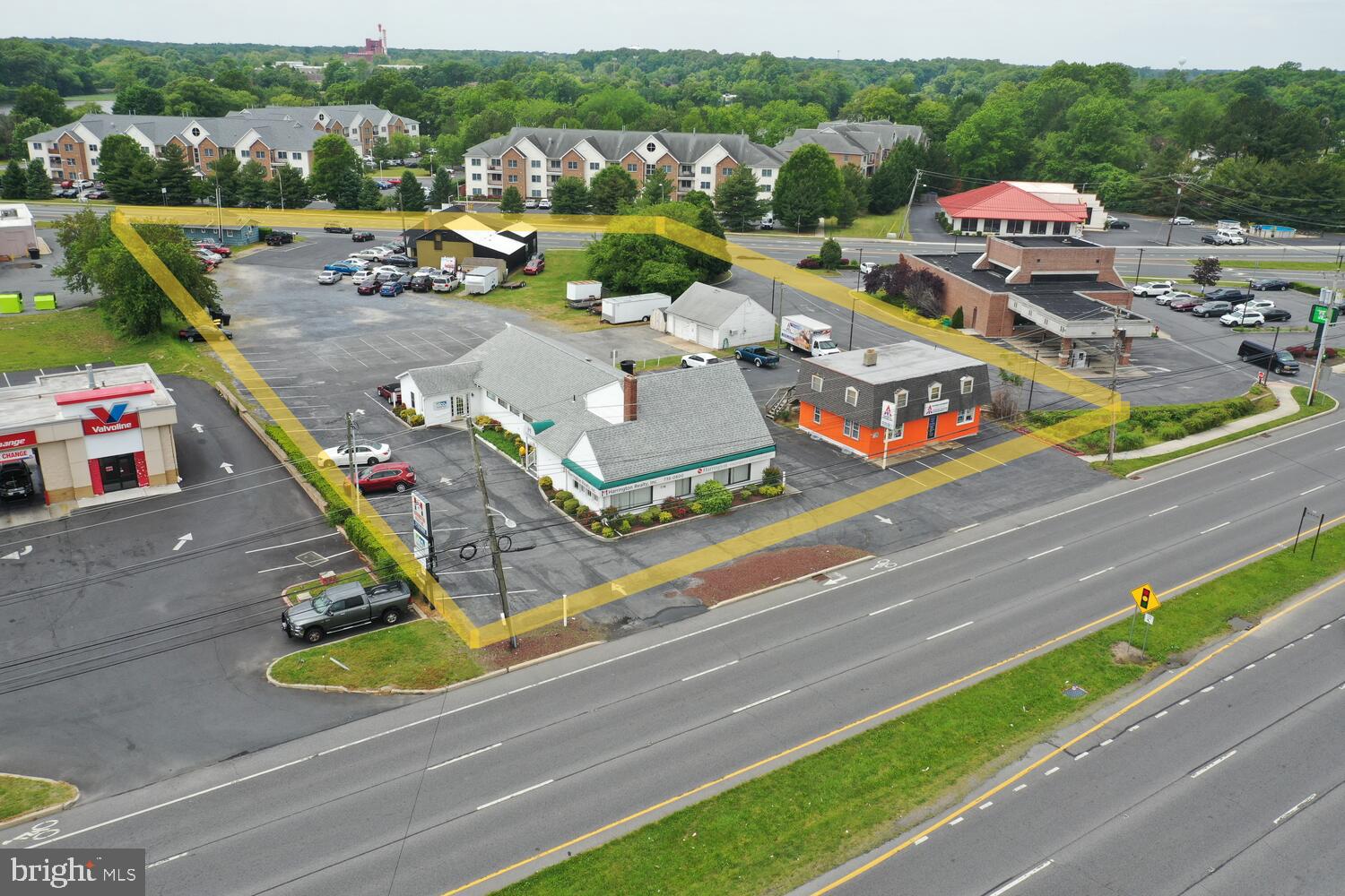 Real estate listing preview #24