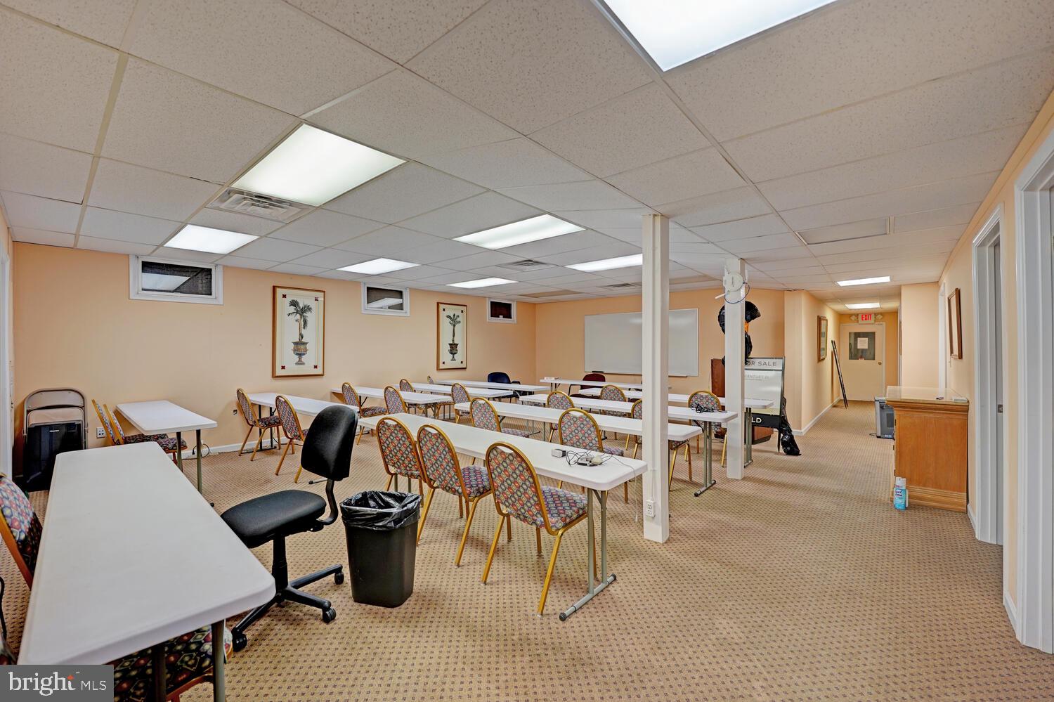 Real estate listing preview #4