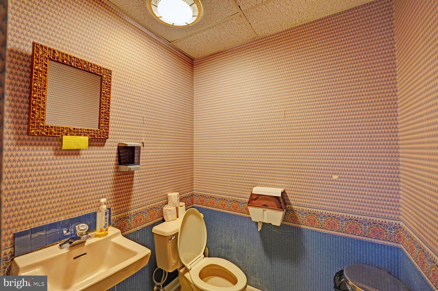 Real estate listing preview #8