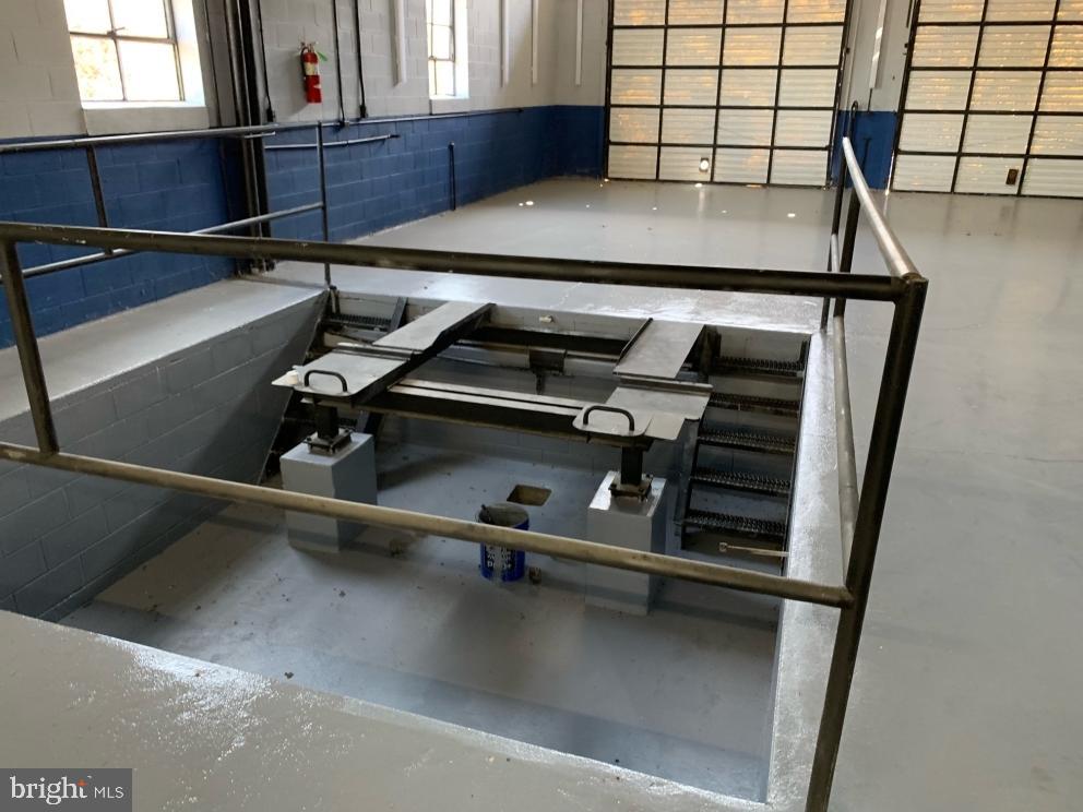 Real estate listing preview #12