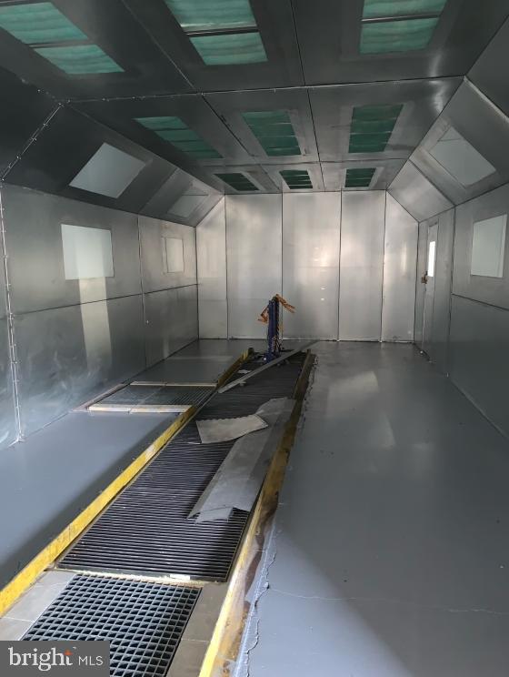 Real estate listing preview #9