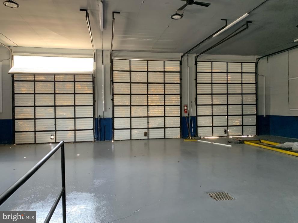 Real estate listing preview #11