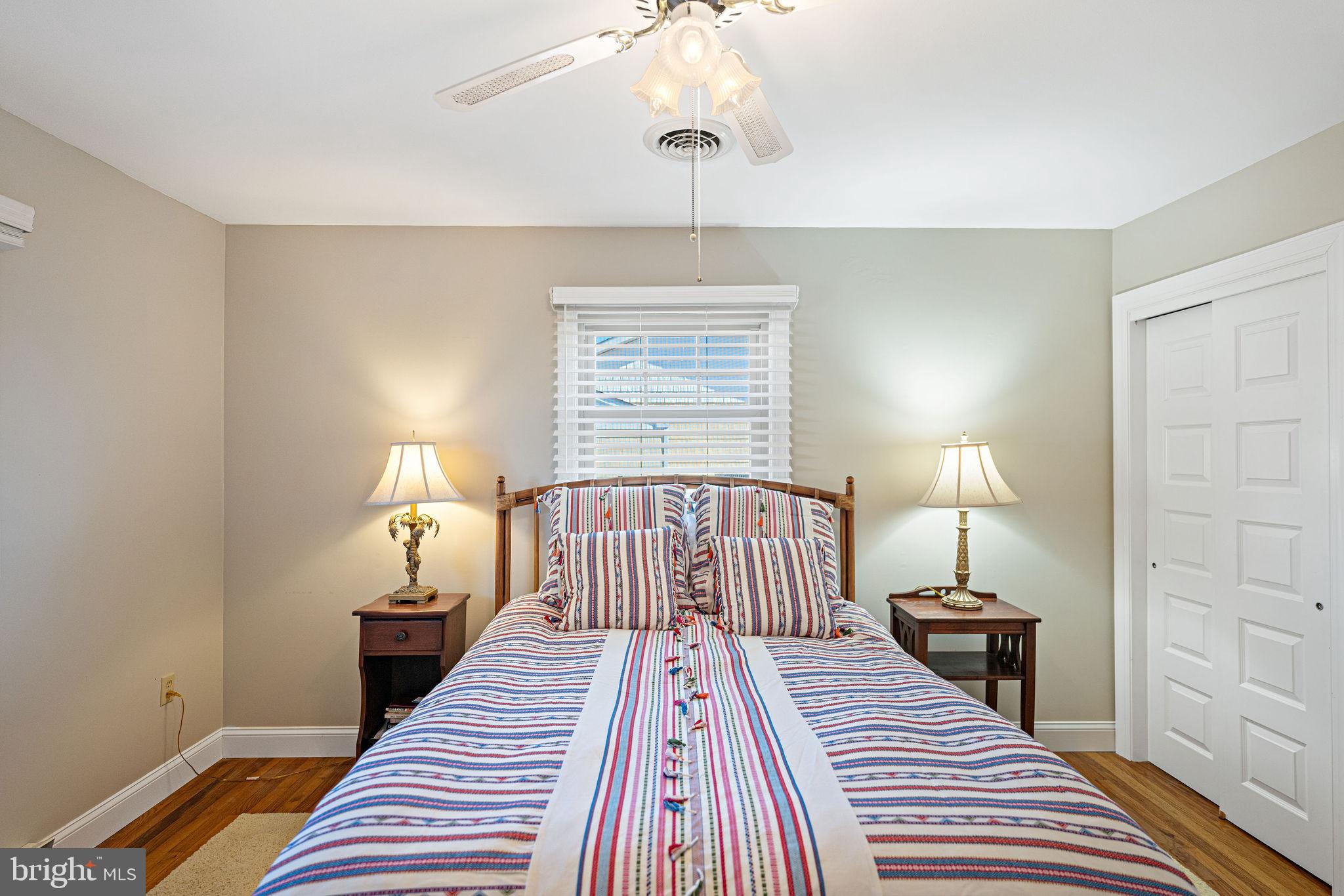 Real estate listing preview #24