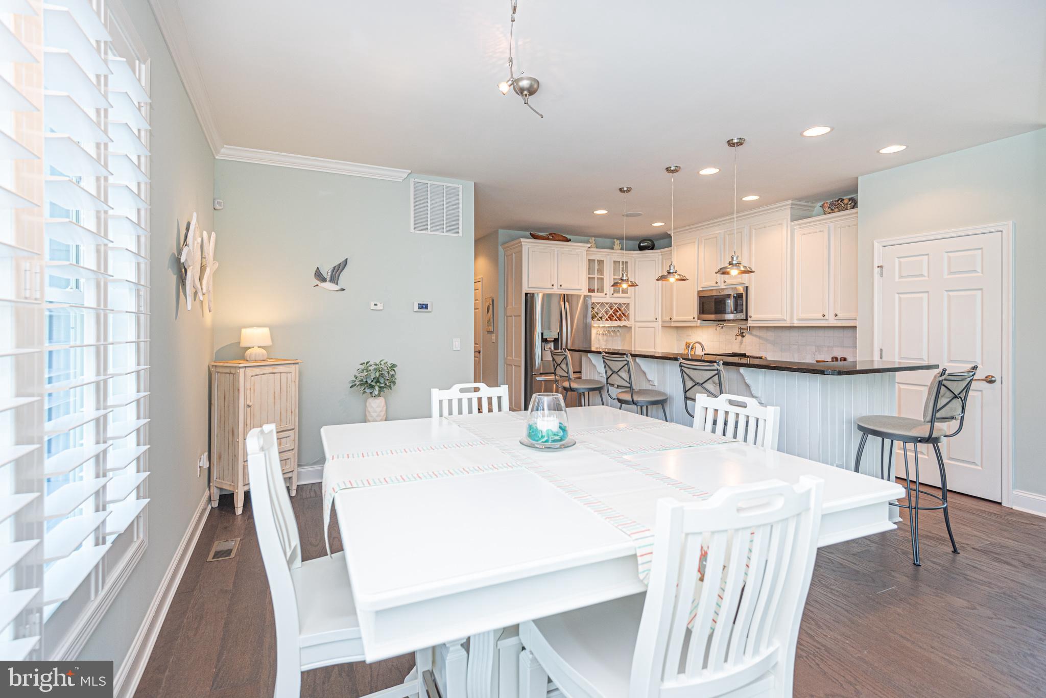 Real estate listing preview #24