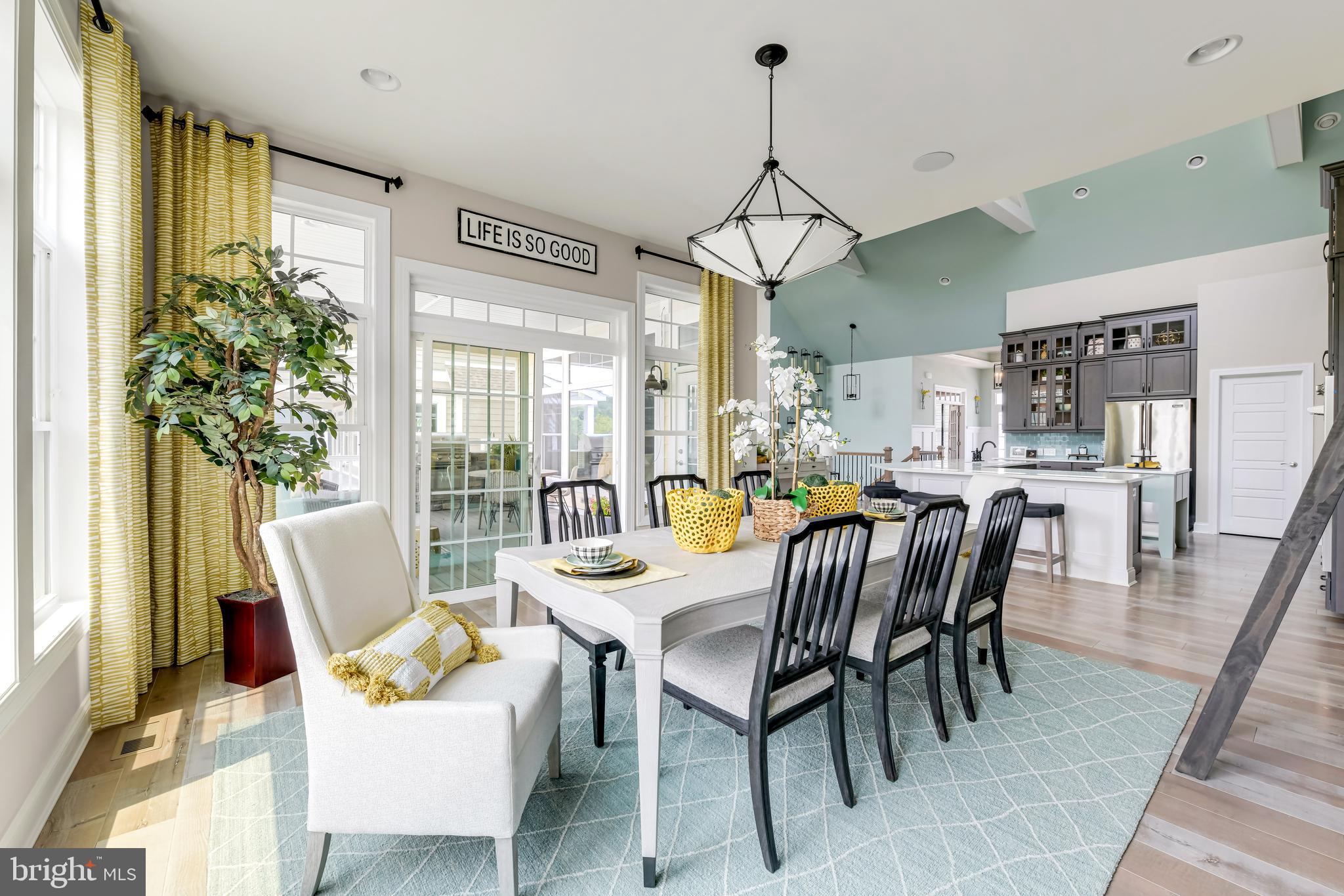 Real estate listing preview #7