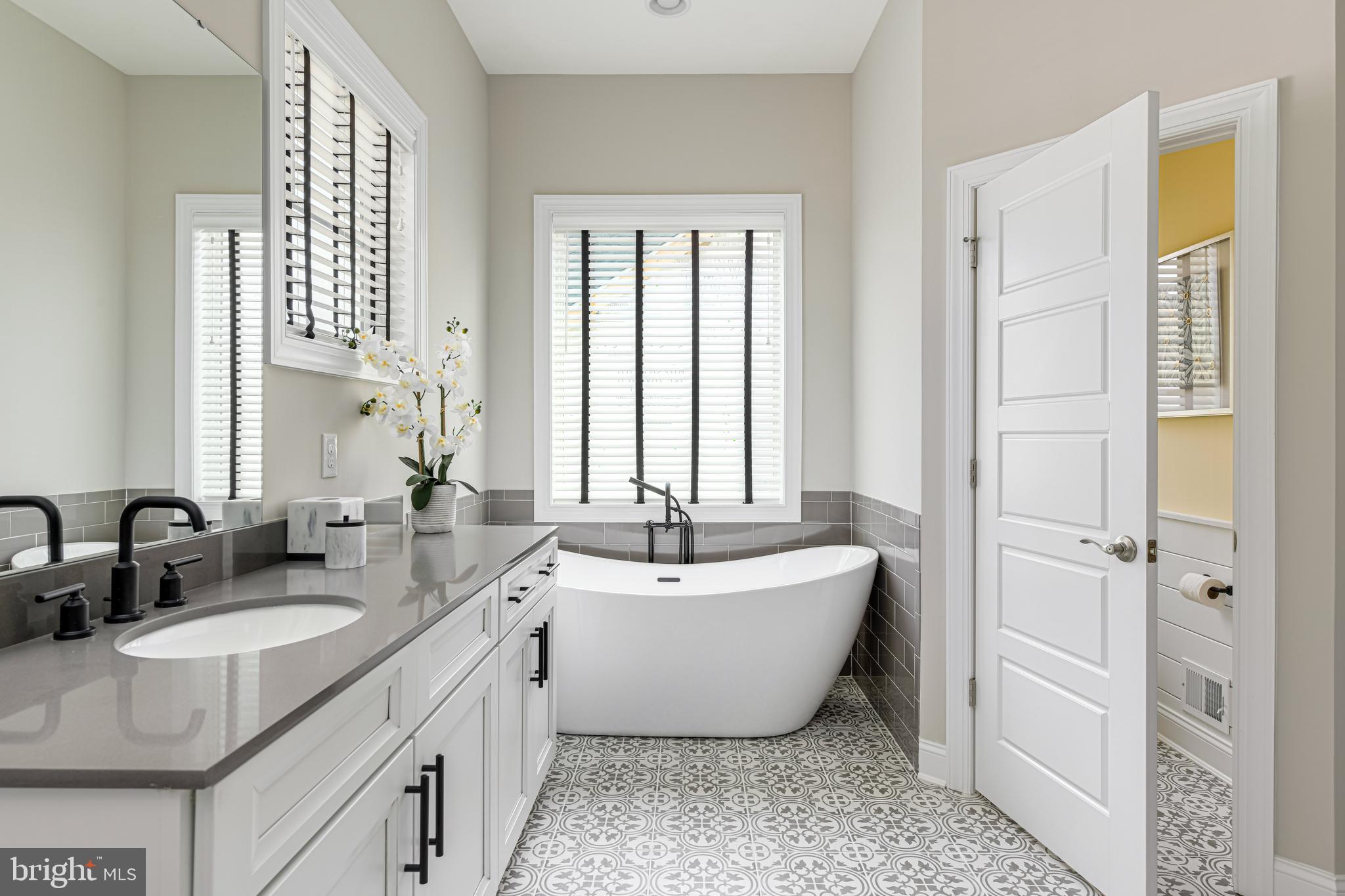 Real estate listing preview #9