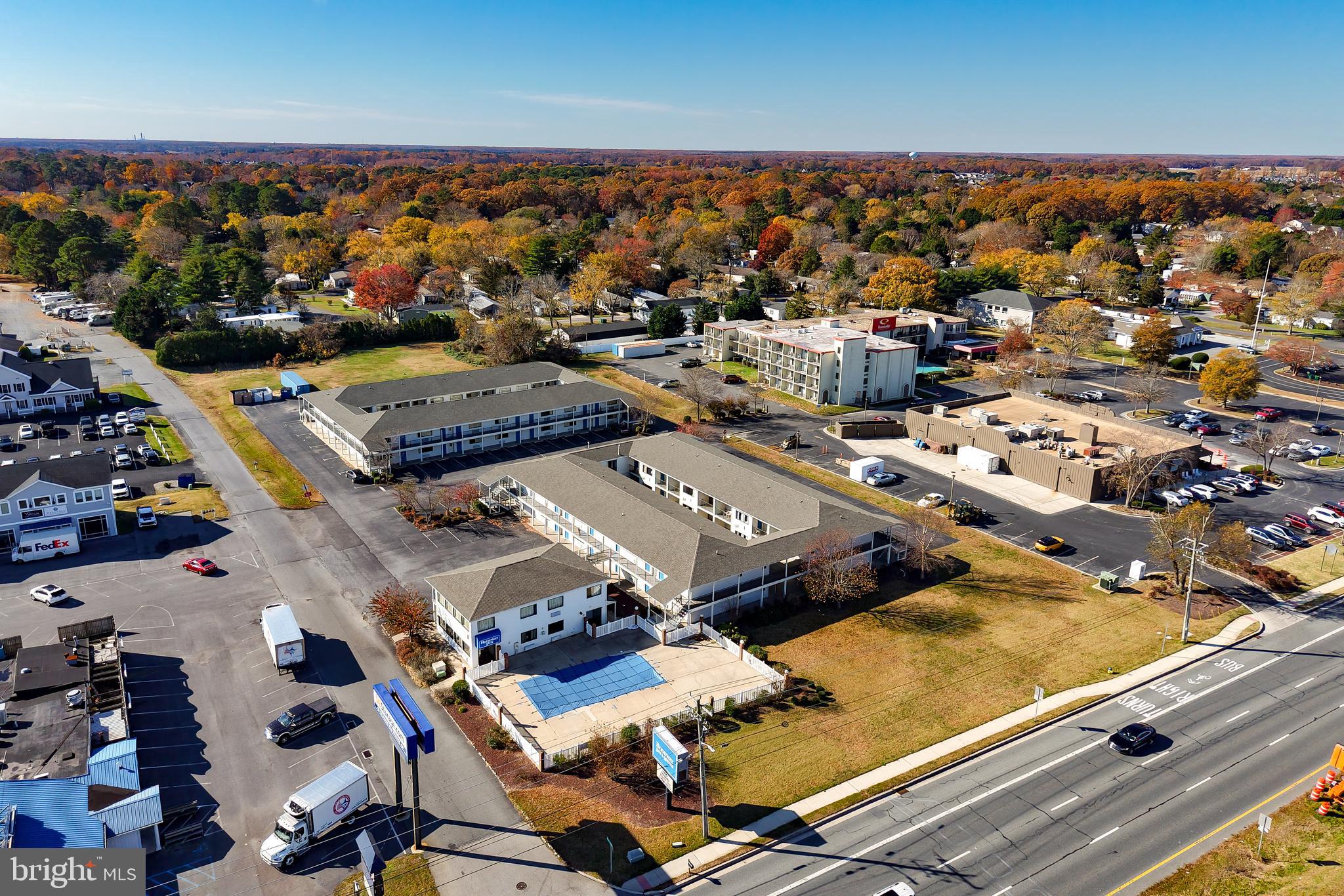 Real estate listing preview #8