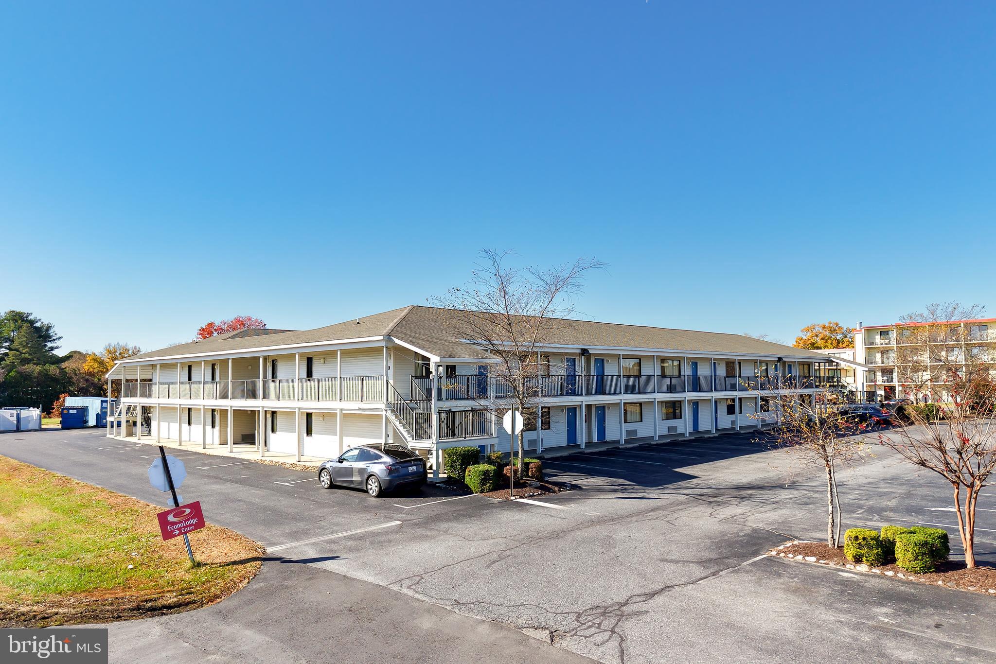 Real estate listing preview #11