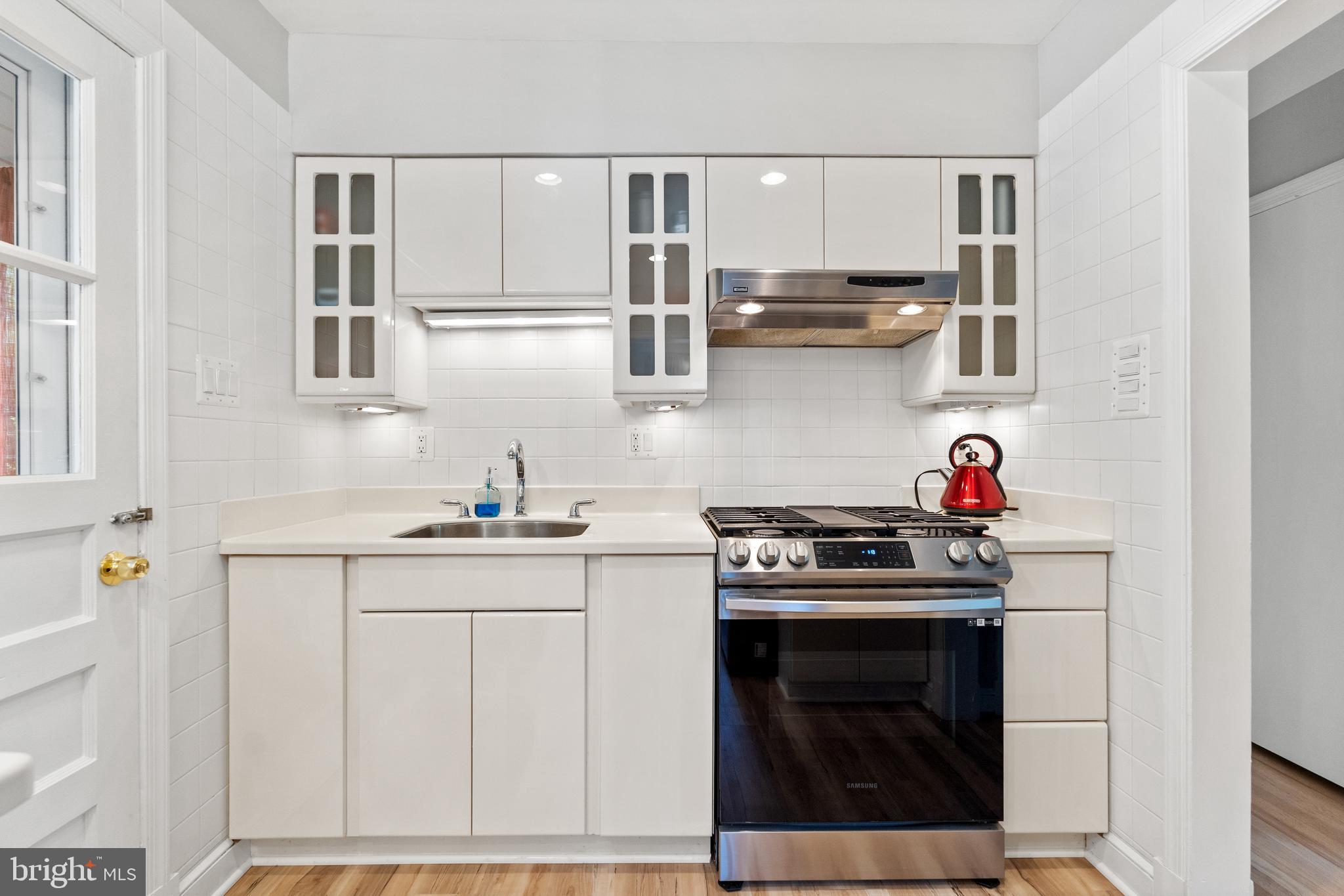 Real estate listing preview #10