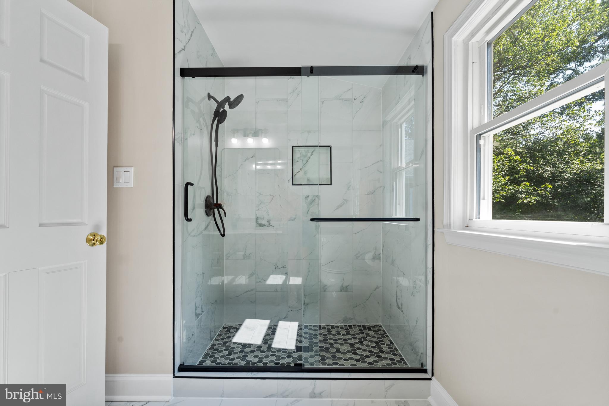 Real estate listing preview #26