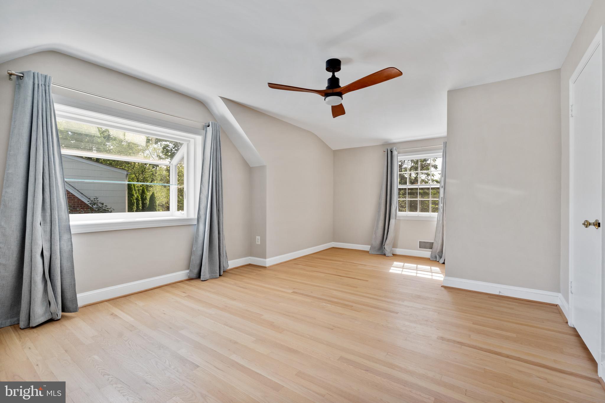 Real estate listing preview #22