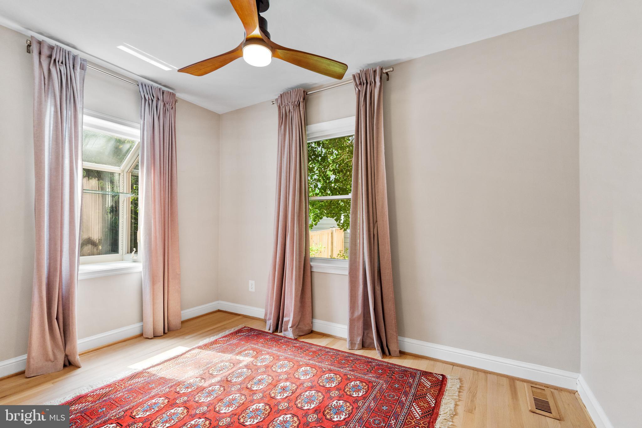 Real estate listing preview #17